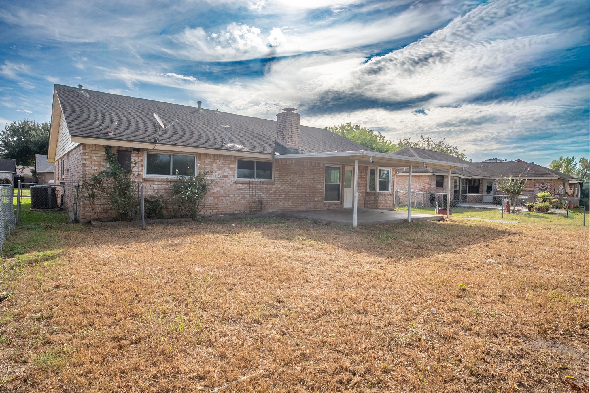 12 Lazybrook Street, Angleton, TX 77515