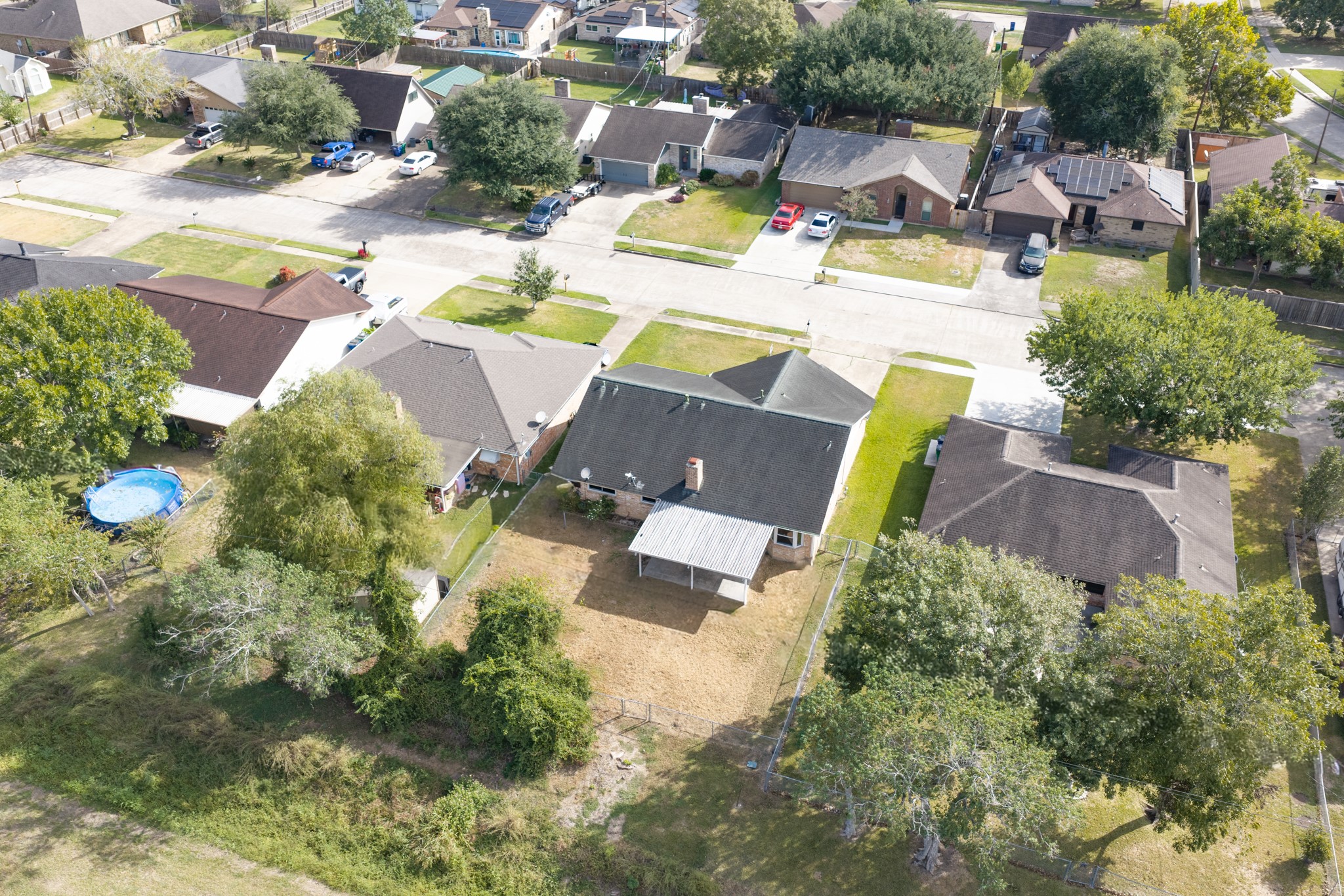 12 Lazybrook Street, Angleton, TX 77515