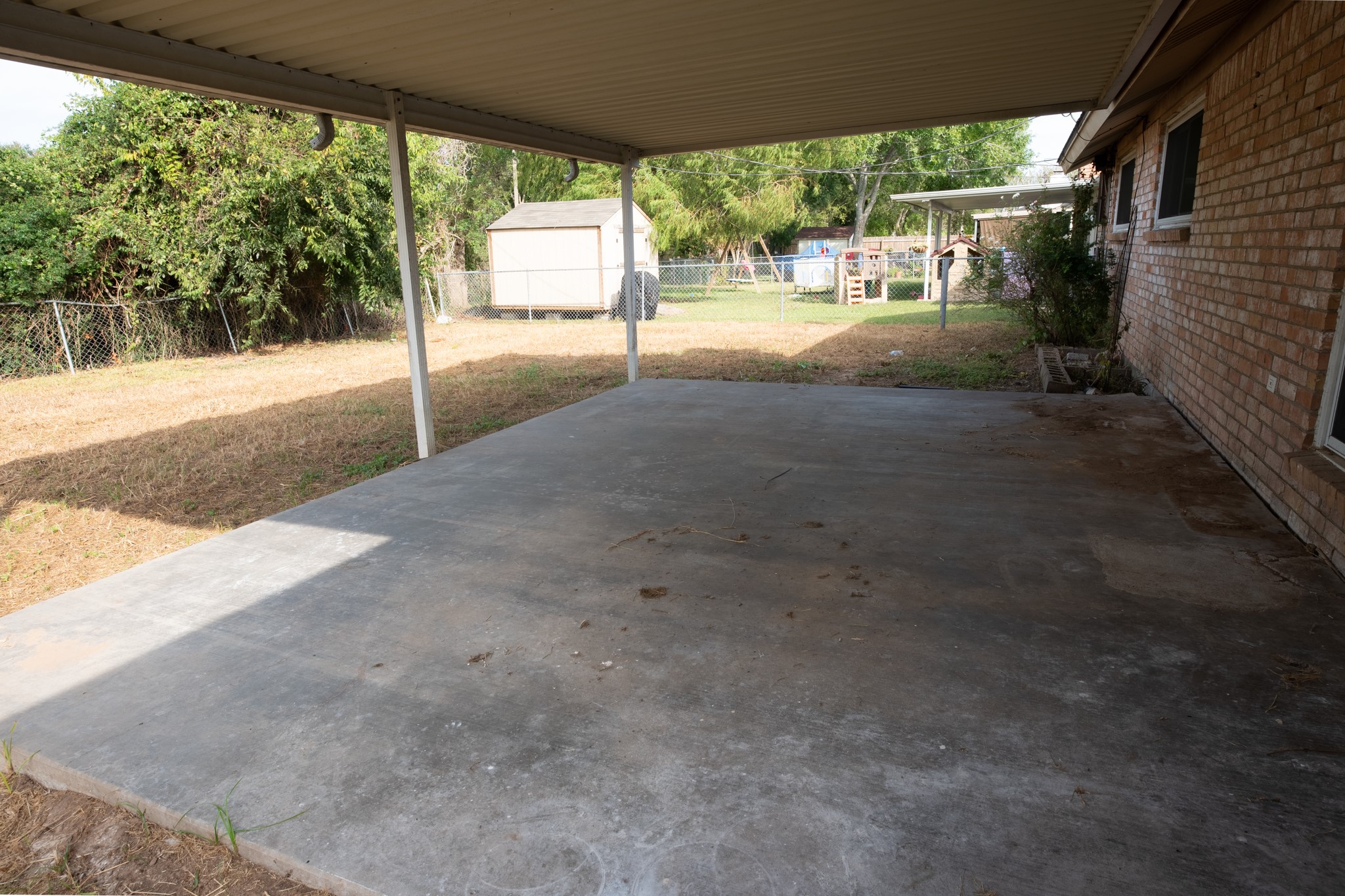 12 Lazybrook Street, Angleton, TX 77515