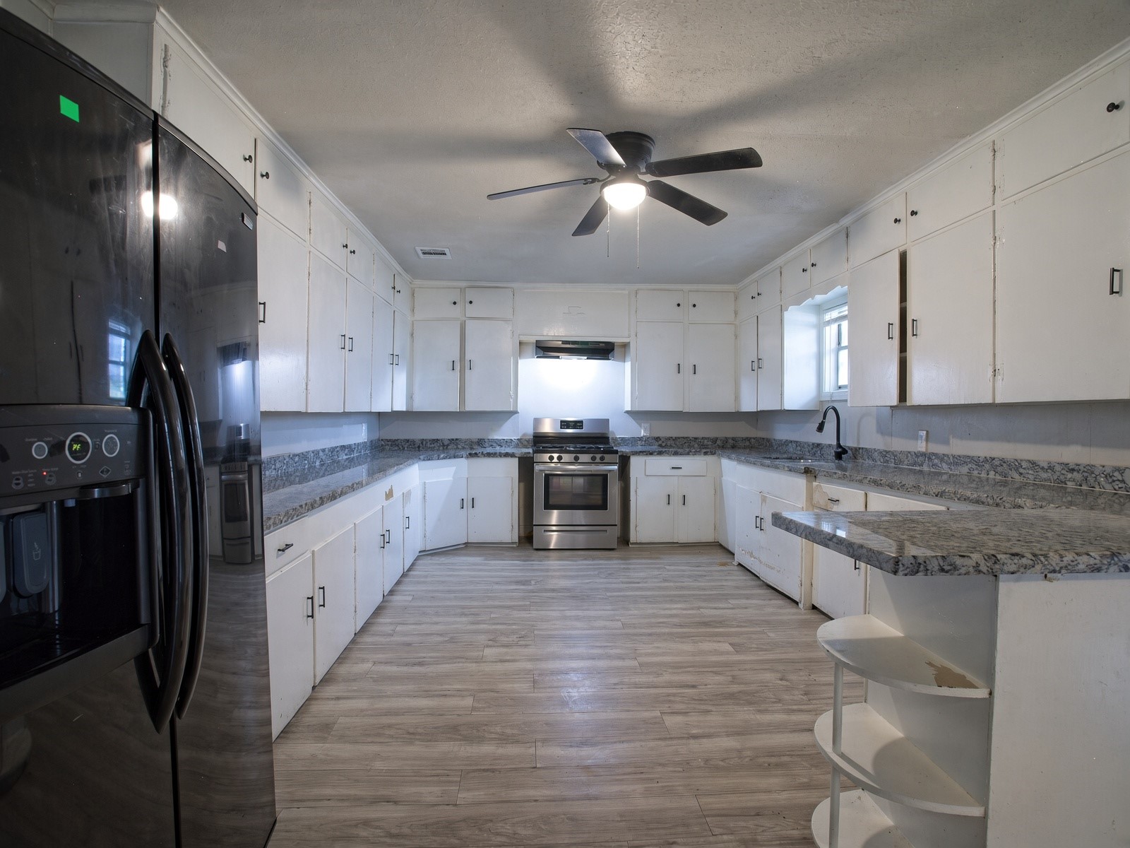 5229 Rue Street, Houston, TX 77033