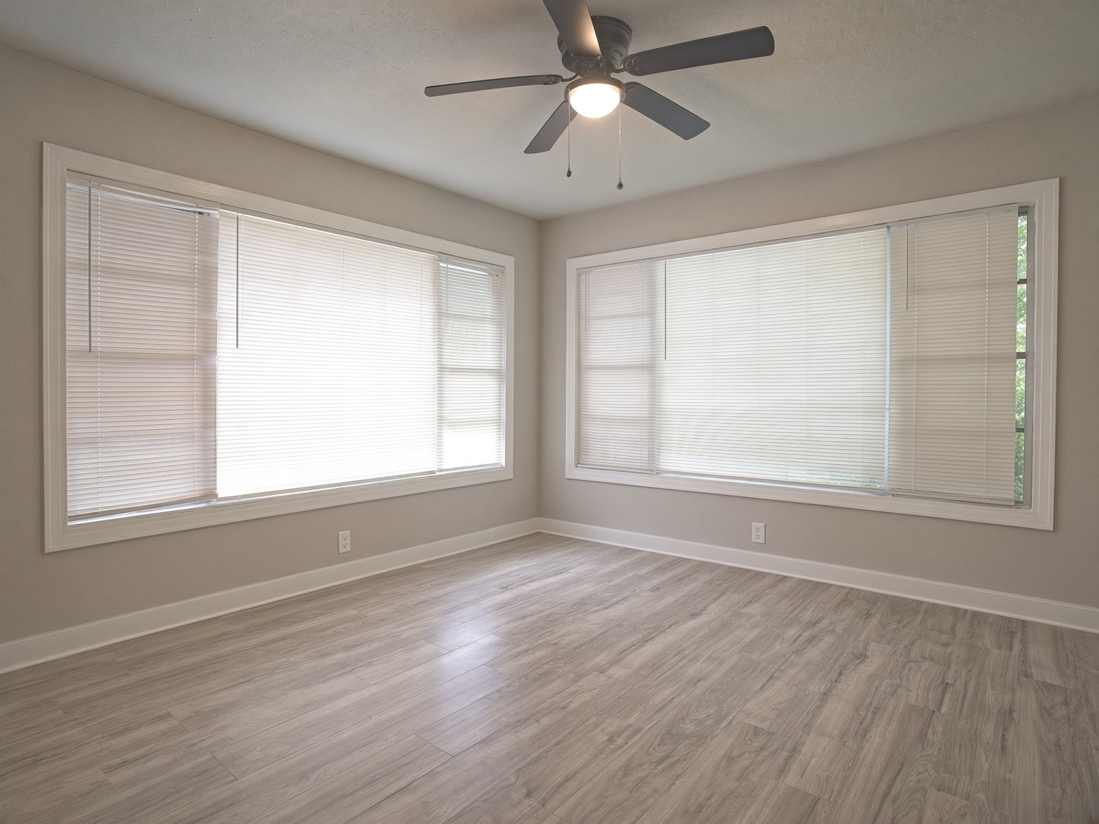 5229 Rue Street, Houston, TX 77033