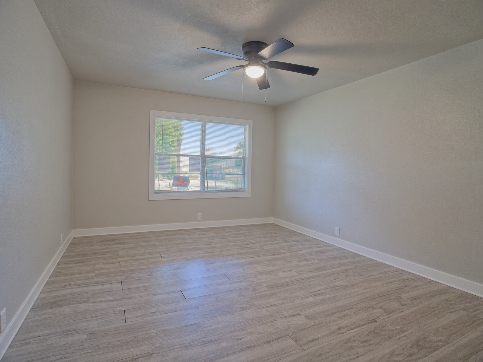 5229 Rue Street, Houston, TX 77033