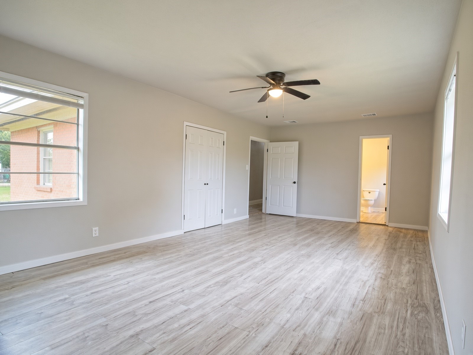 5229 Rue Street, Houston, TX 77033
