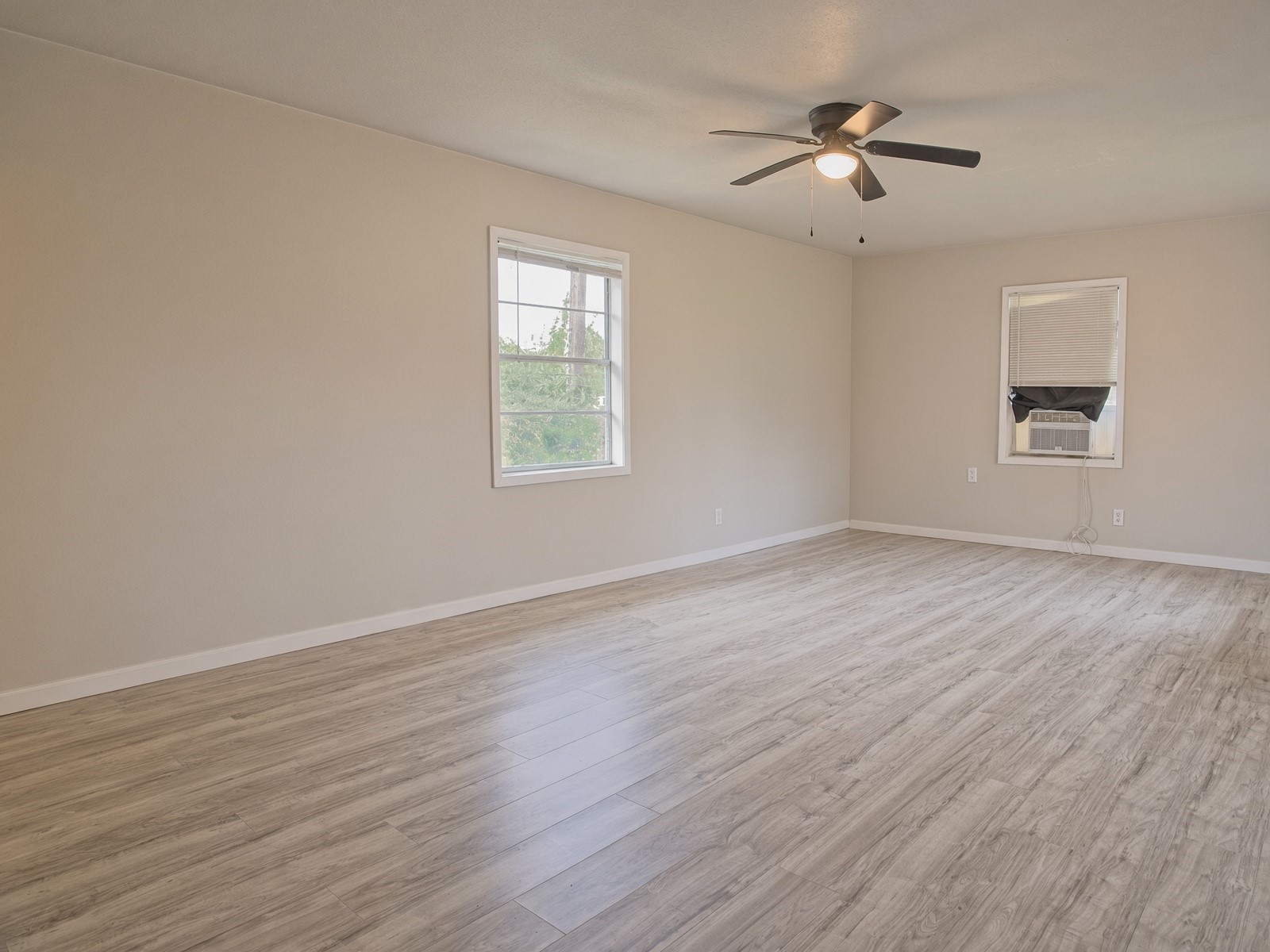 5229 Rue Street, Houston, TX 77033