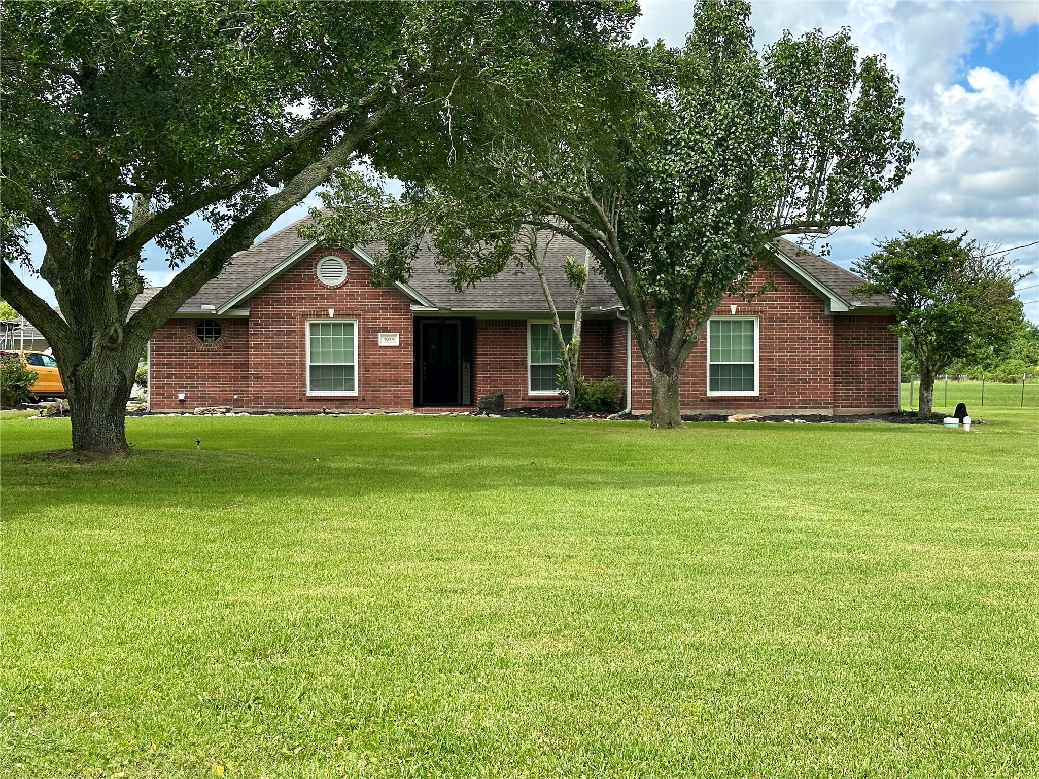 1614 Avenue Q, Santa Fe, TX 77510 1614 Avenue Q, Santa Fe, TX 77510