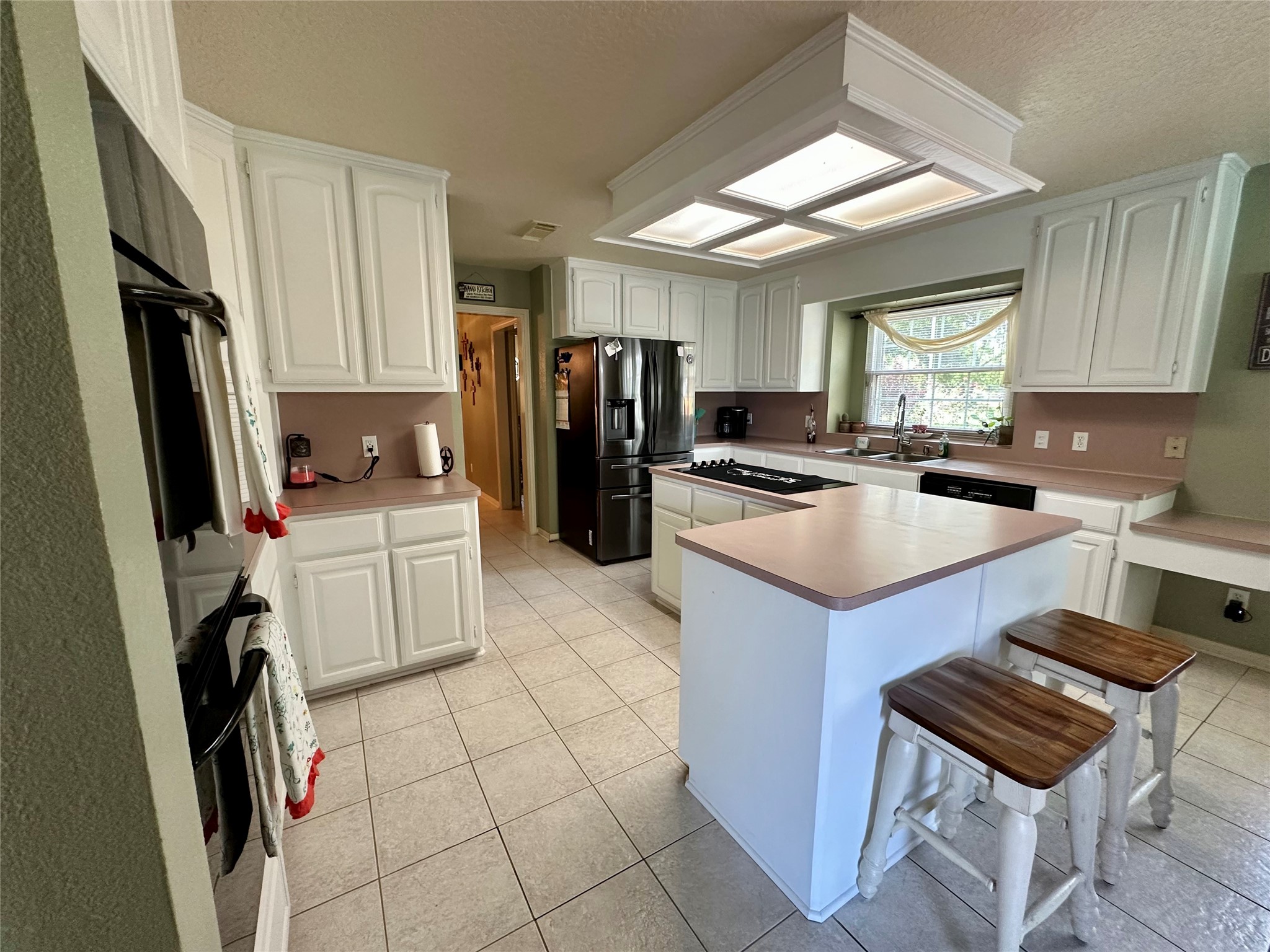 1614 Avenue Q, Santa Fe, TX 77510