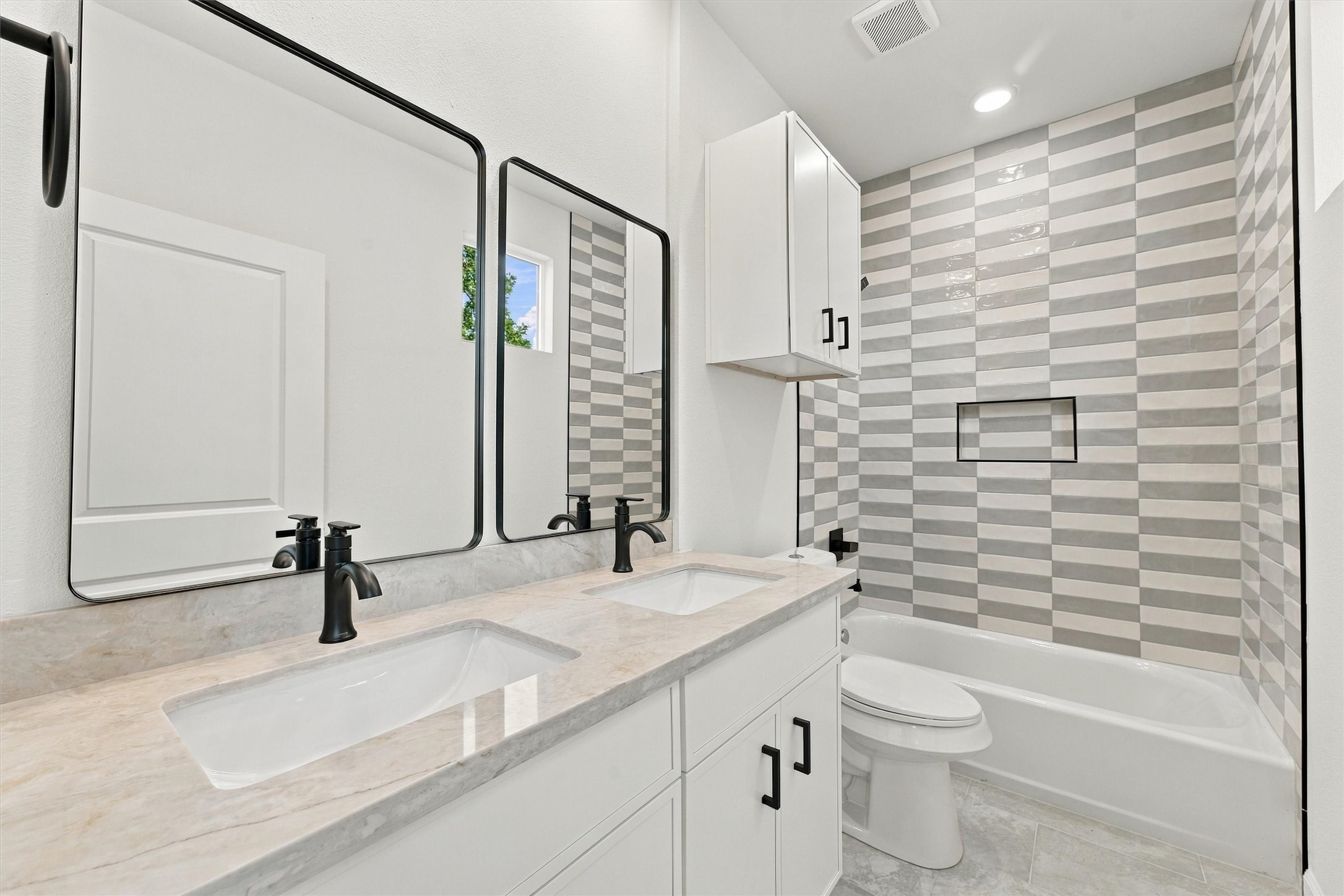 6833 Cohn, #A and B, Houston, TX 77091
