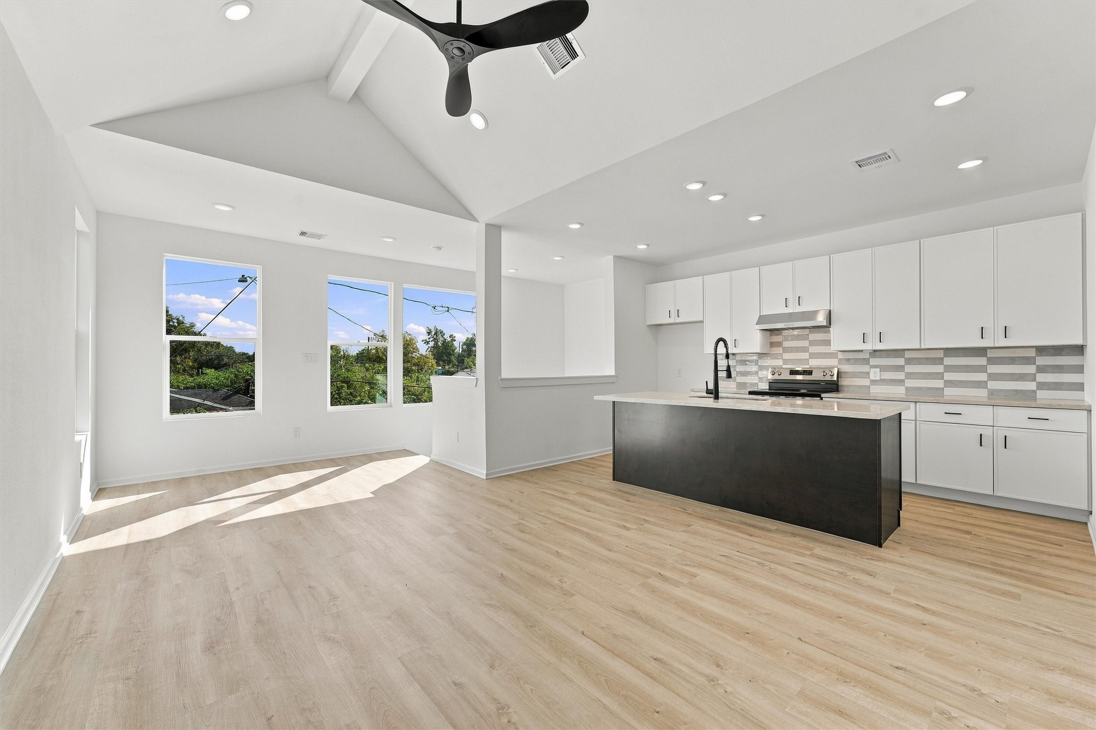 6833 Cohn, #A and B, Houston, TX 77091