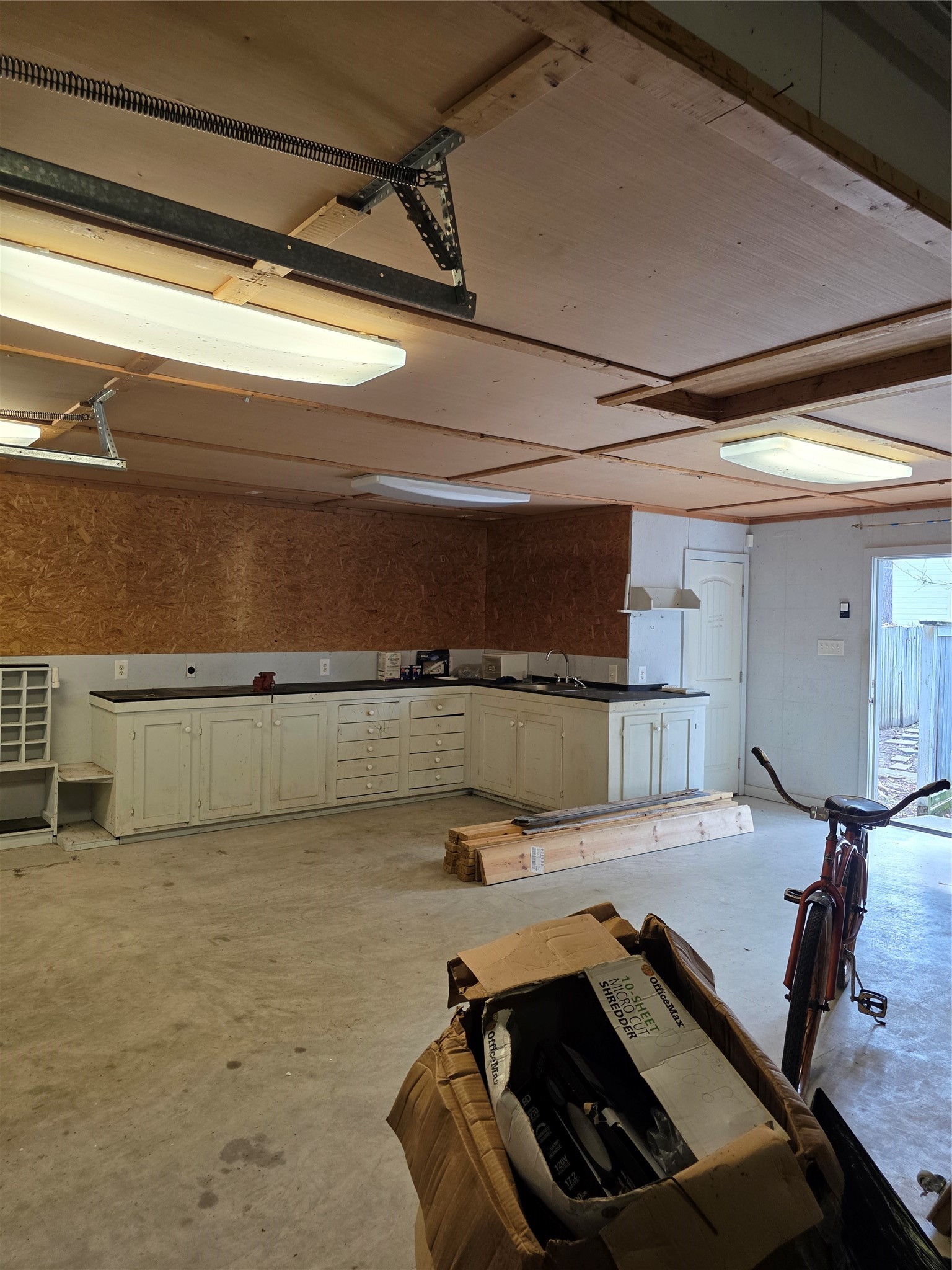 High ceilings for Boat storage