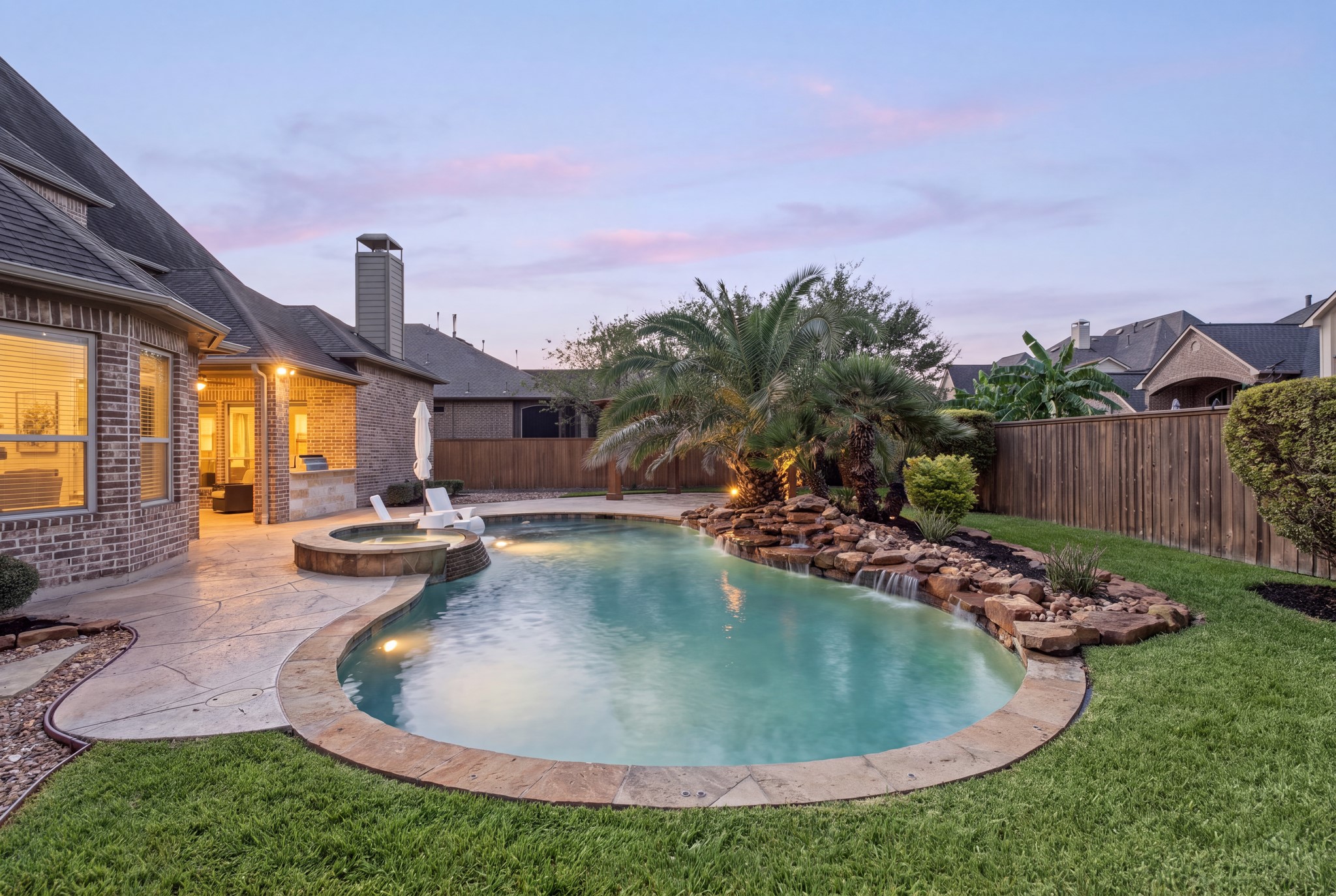229 S Chaparral Bend Drive, Montgomery, TX 77316 229 S Chaparral Bend Drive, Montgomery, TX 77316