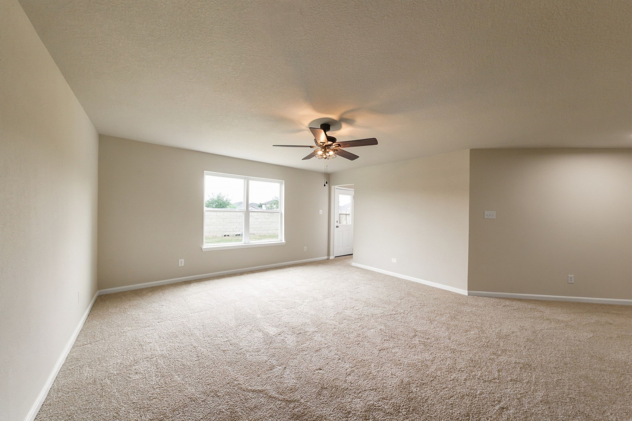 9723 Montana Sapphire Lane, Iowa Colony, TX 77583