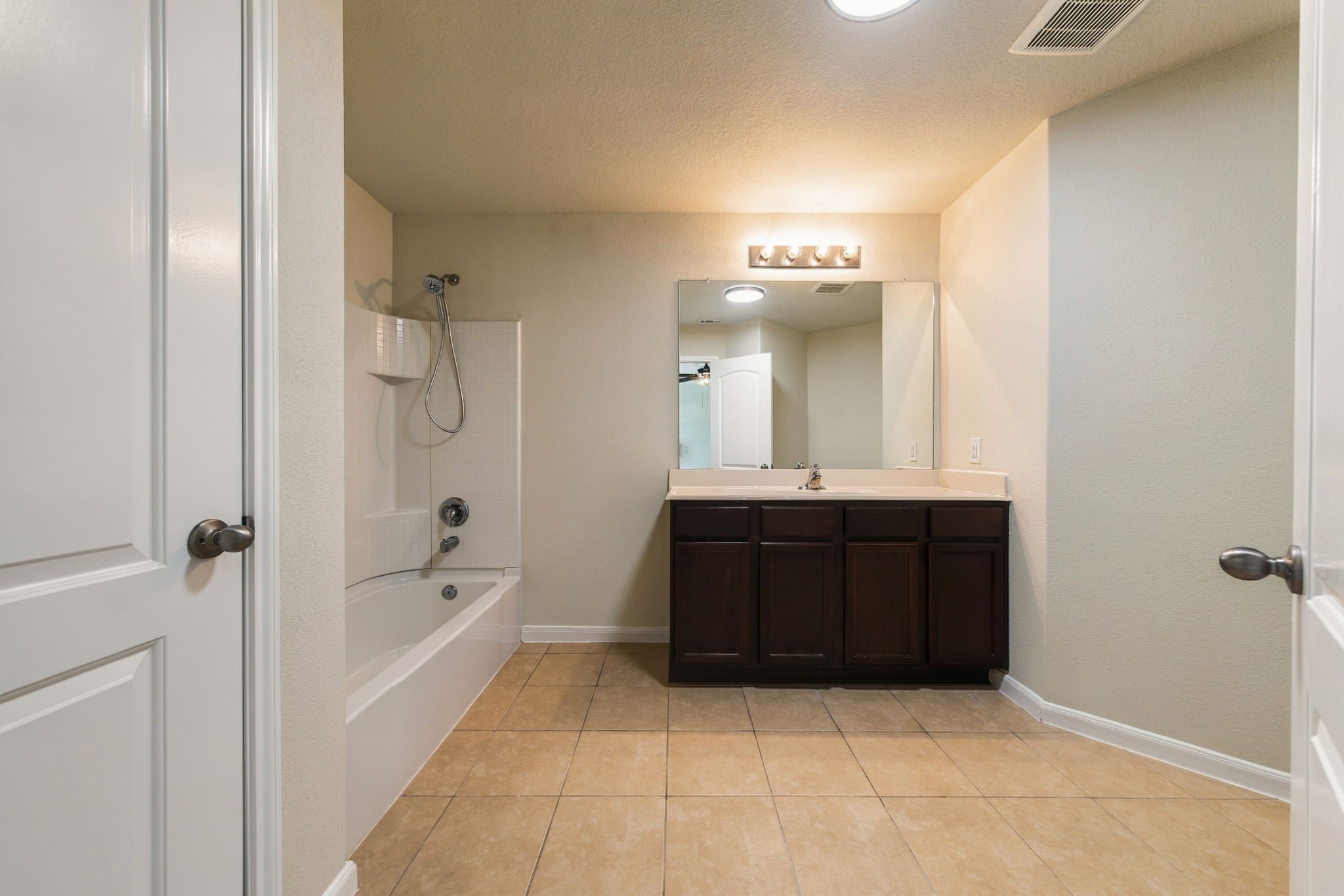 9723 Montana Sapphire Lane, Iowa Colony, TX 77583