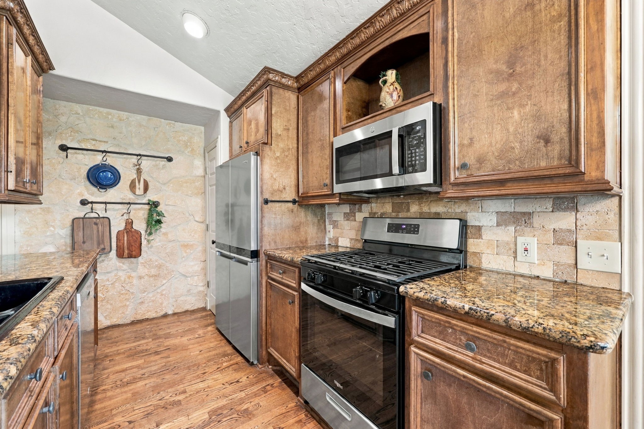 30 Bitterwood Circle, The Woodlands, TX 77381