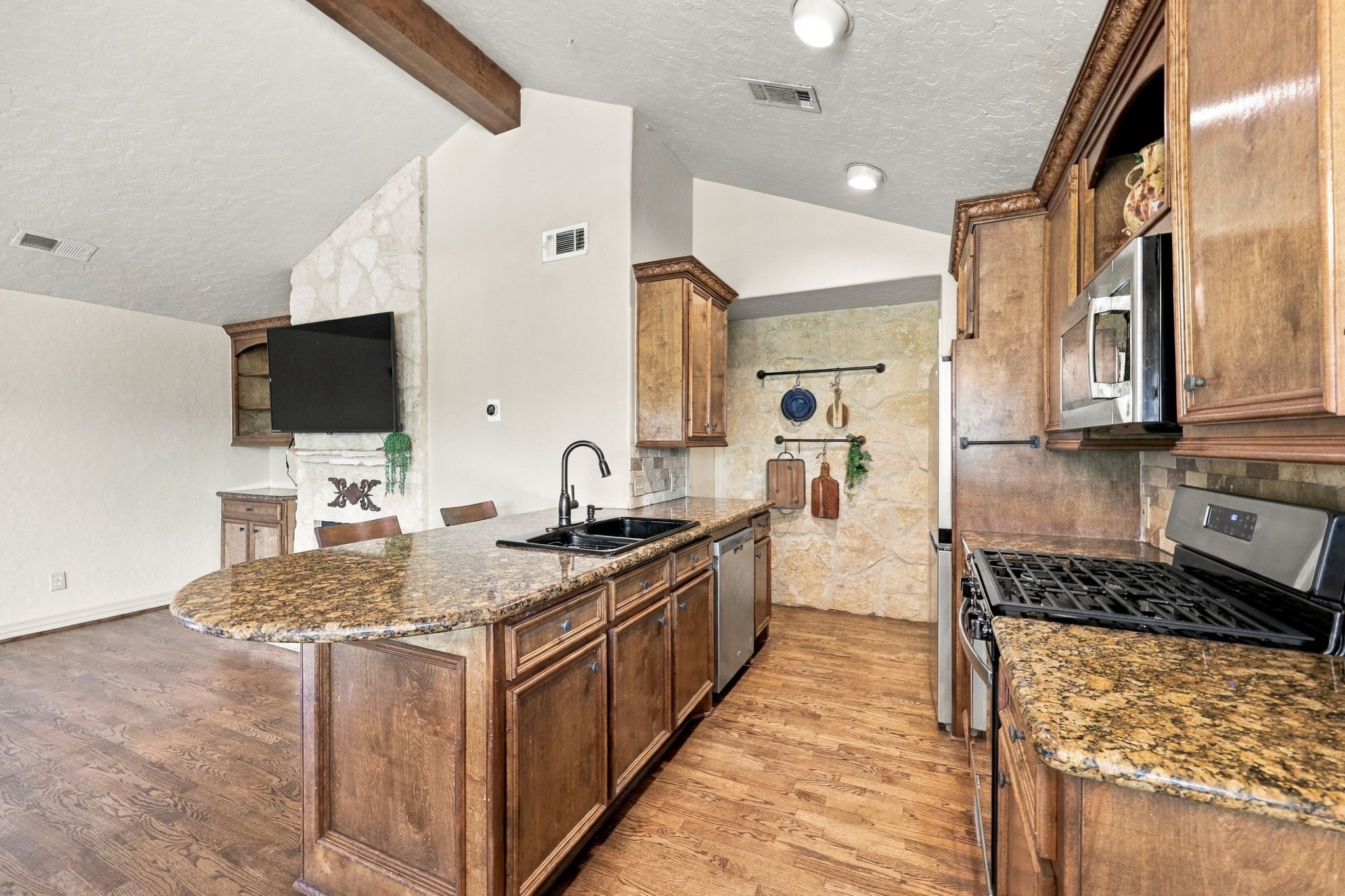 30 Bitterwood Circle, The Woodlands, TX 77381