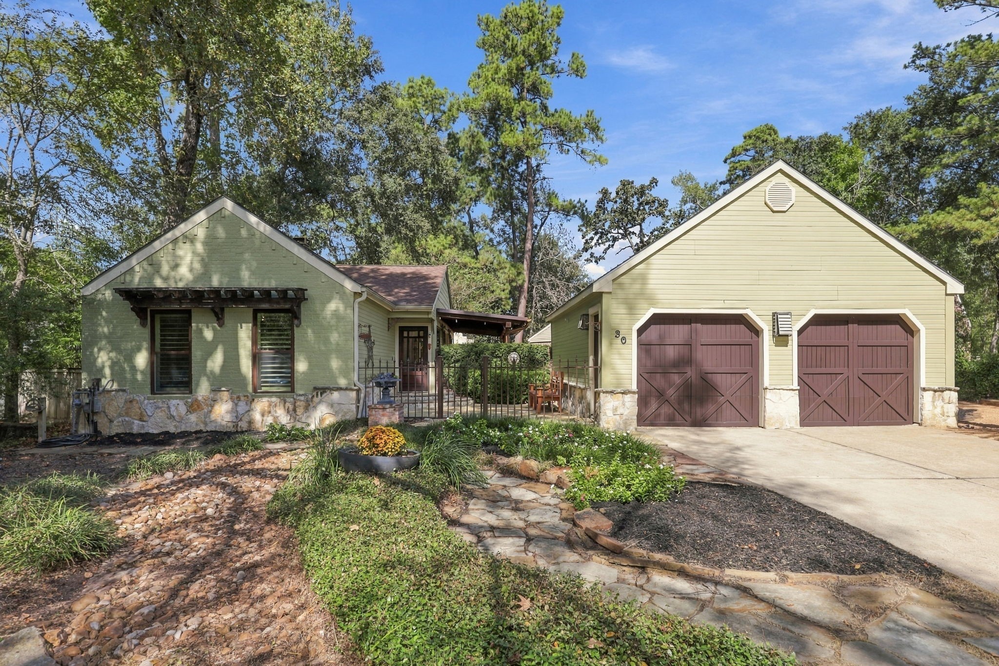 30 Bitterwood Circle, The Woodlands, TX 77381 30 Bitterwood Circle, The Woodlands, TX 77381