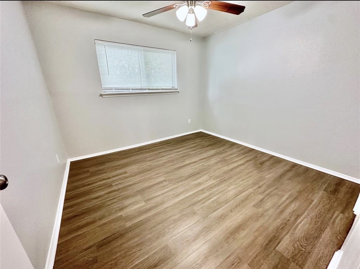 3860 Laura Leigh Drive, Friendswood, TX 77546