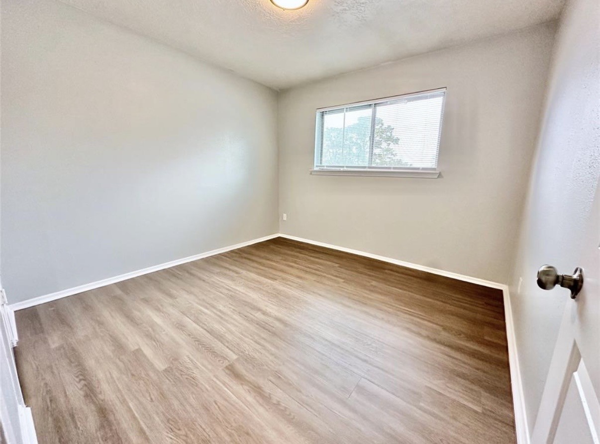 3860 Laura Leigh Drive, Friendswood, TX 77546