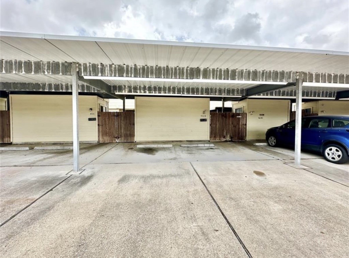 3860 Laura Leigh Drive, Friendswood, TX 77546