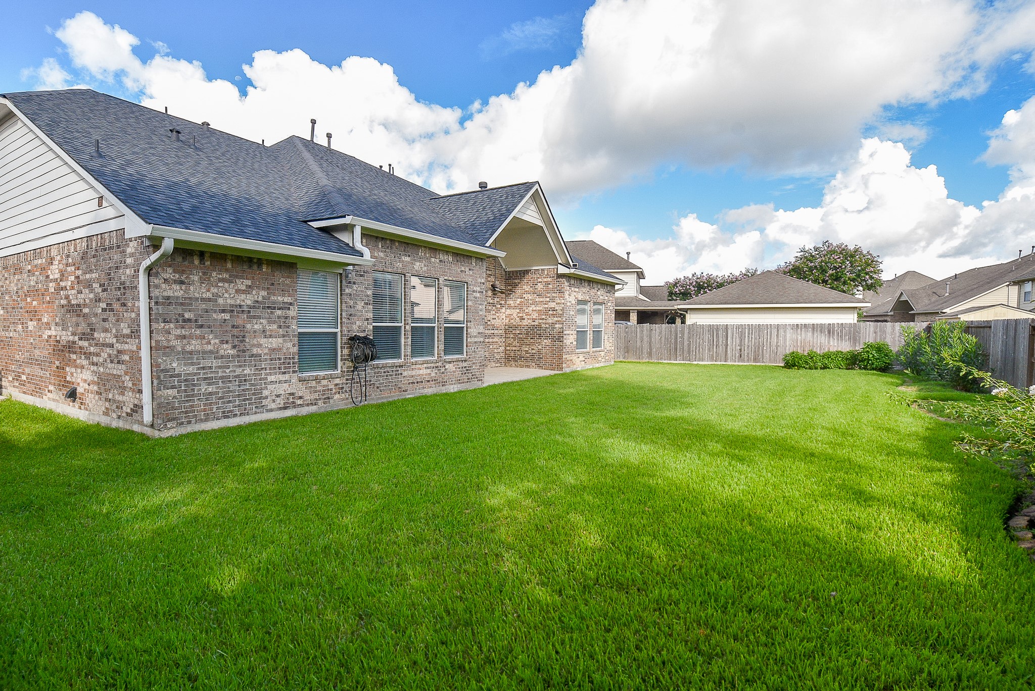 14603 Azalea Walk Lane, Houston, TX 77044