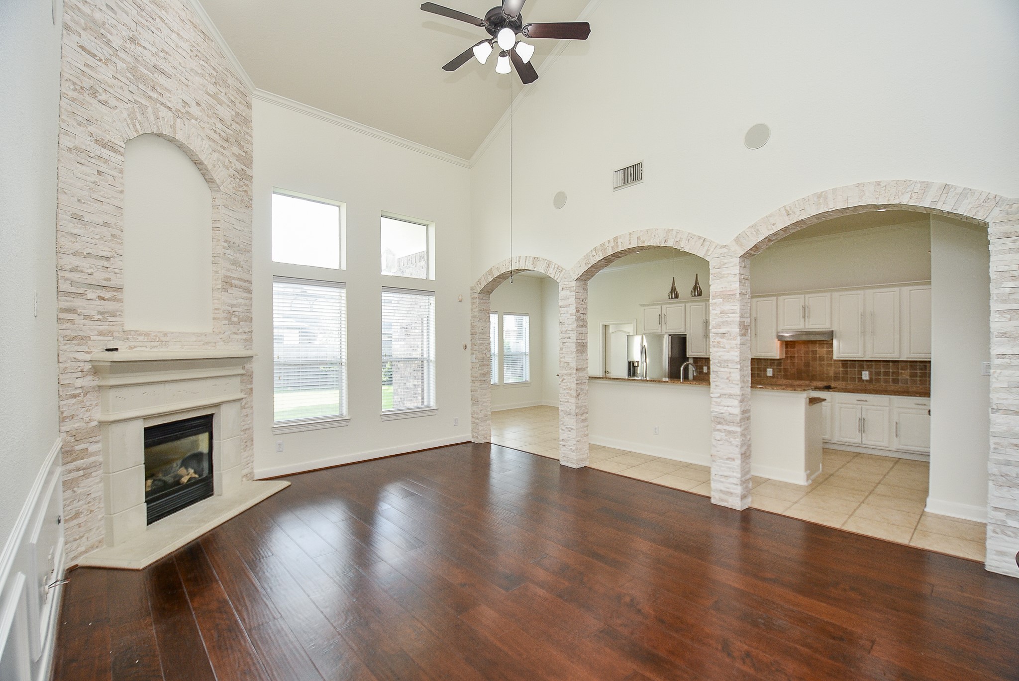 14603 Azalea Walk Lane, Houston, TX 77044