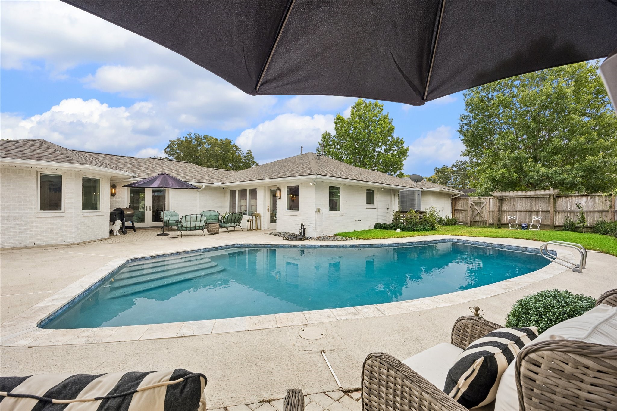 3702 Linkwood Drive, Houston, TX 77025