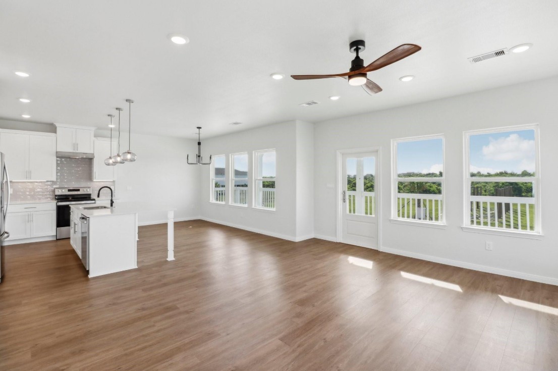 1342 Sapphire Palms Court, San Leon, TX 77539