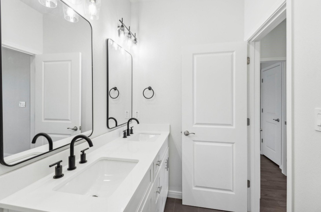 1342 Sapphire Palms Court, San Leon, TX 77539