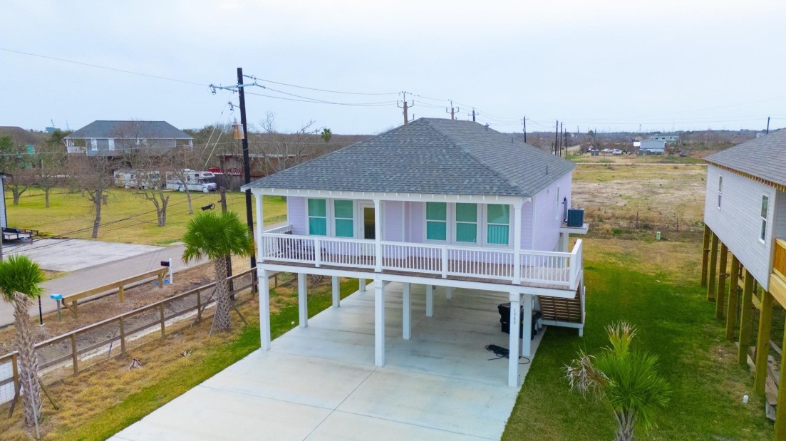 1342 Sapphire Palms Court, San Leon, TX 77539