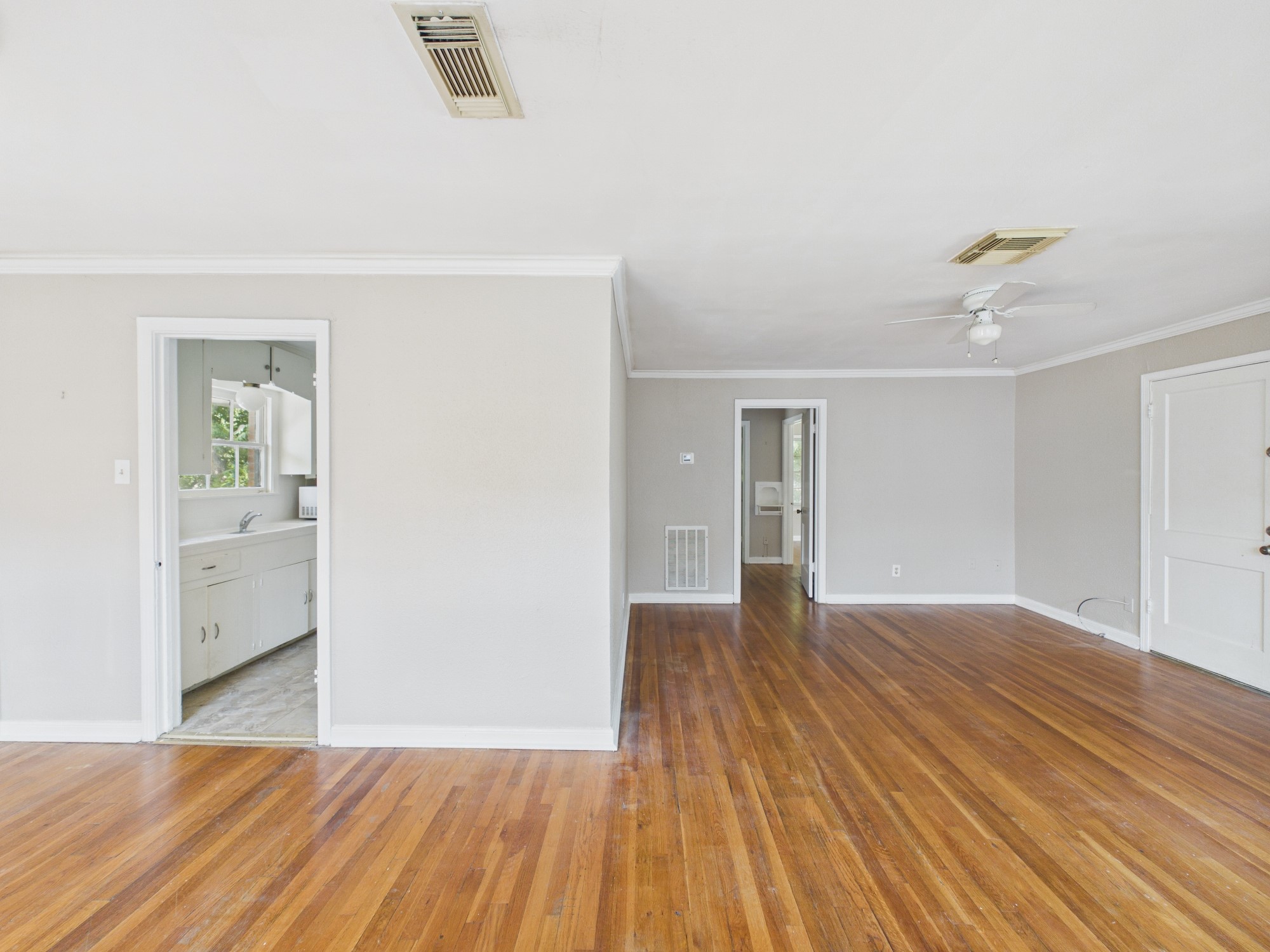 4502 Larch Lane, Bellaire, TX 77401