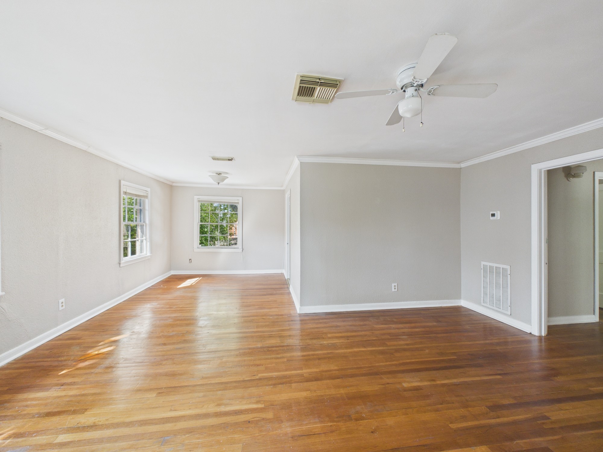 4502 Larch Lane, Bellaire, TX 77401