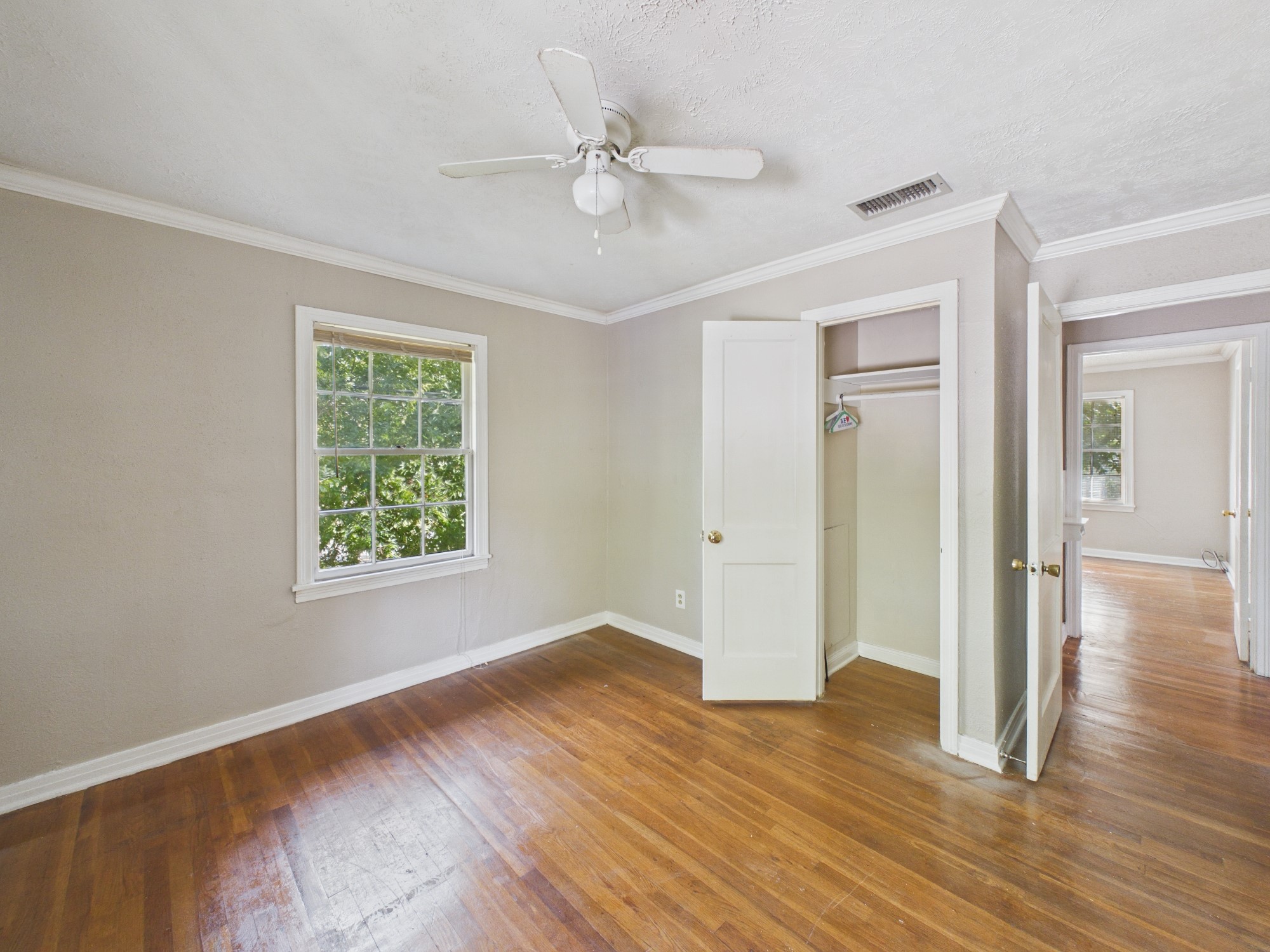 4502 Larch Lane, Bellaire, TX 77401