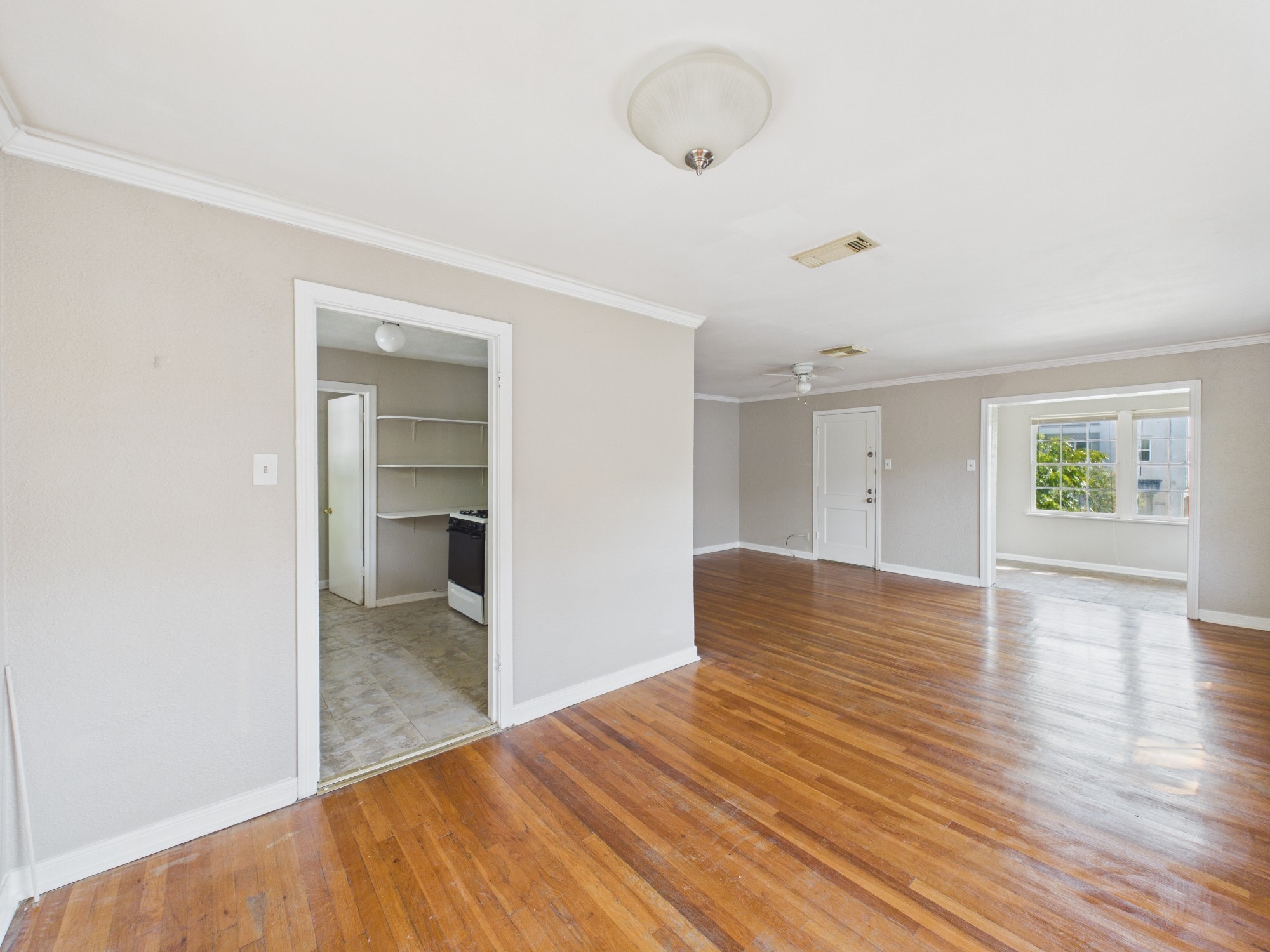 4502 Larch Lane, Bellaire, TX 77401