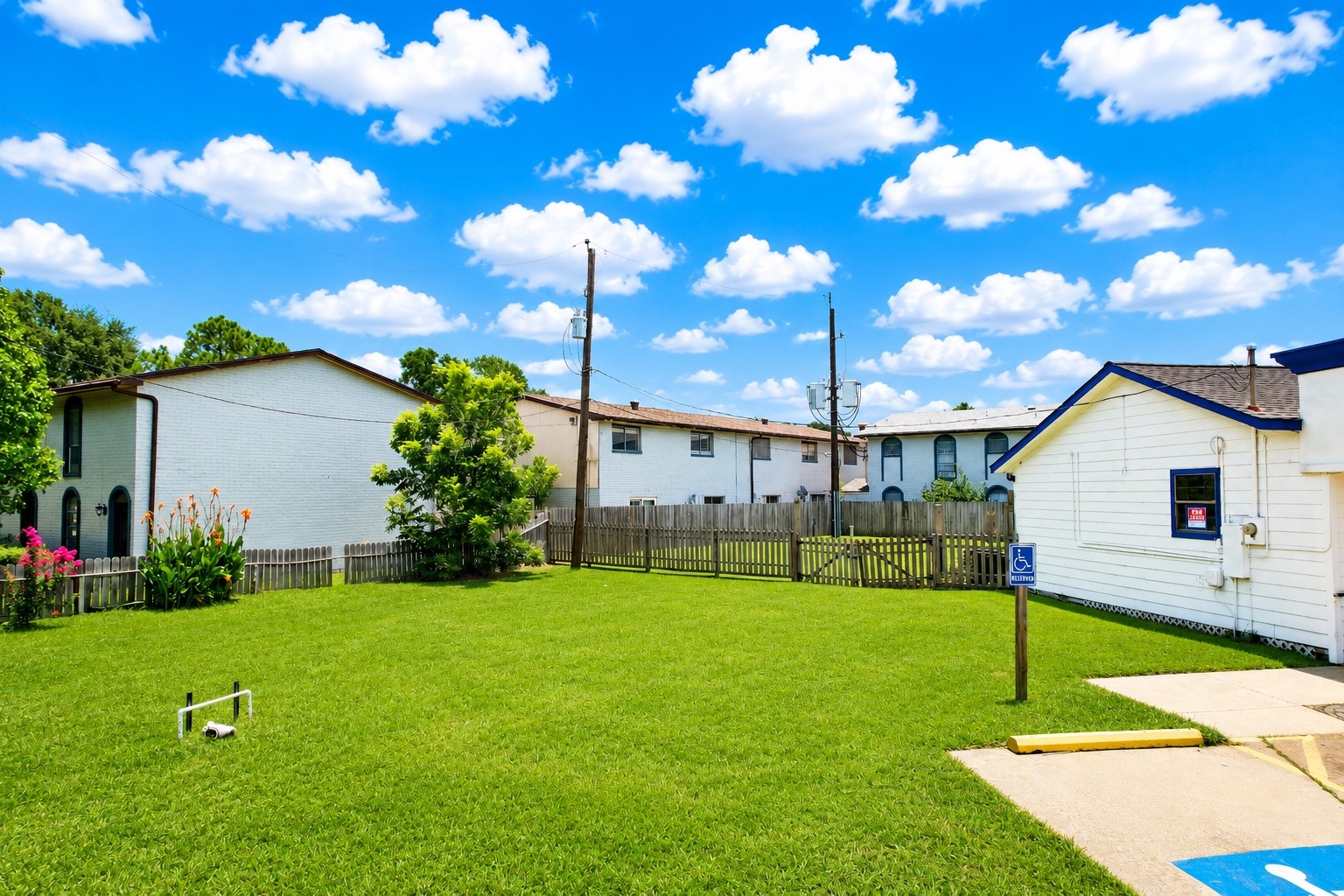 2321 Burke Road, Pasadena, TX 77502
