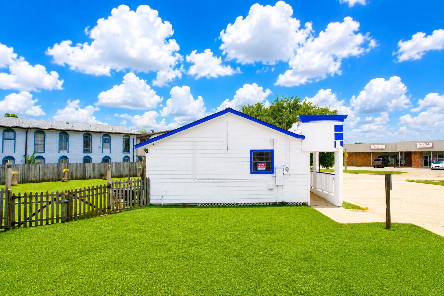 2321 Burke Road, Pasadena, TX 77502