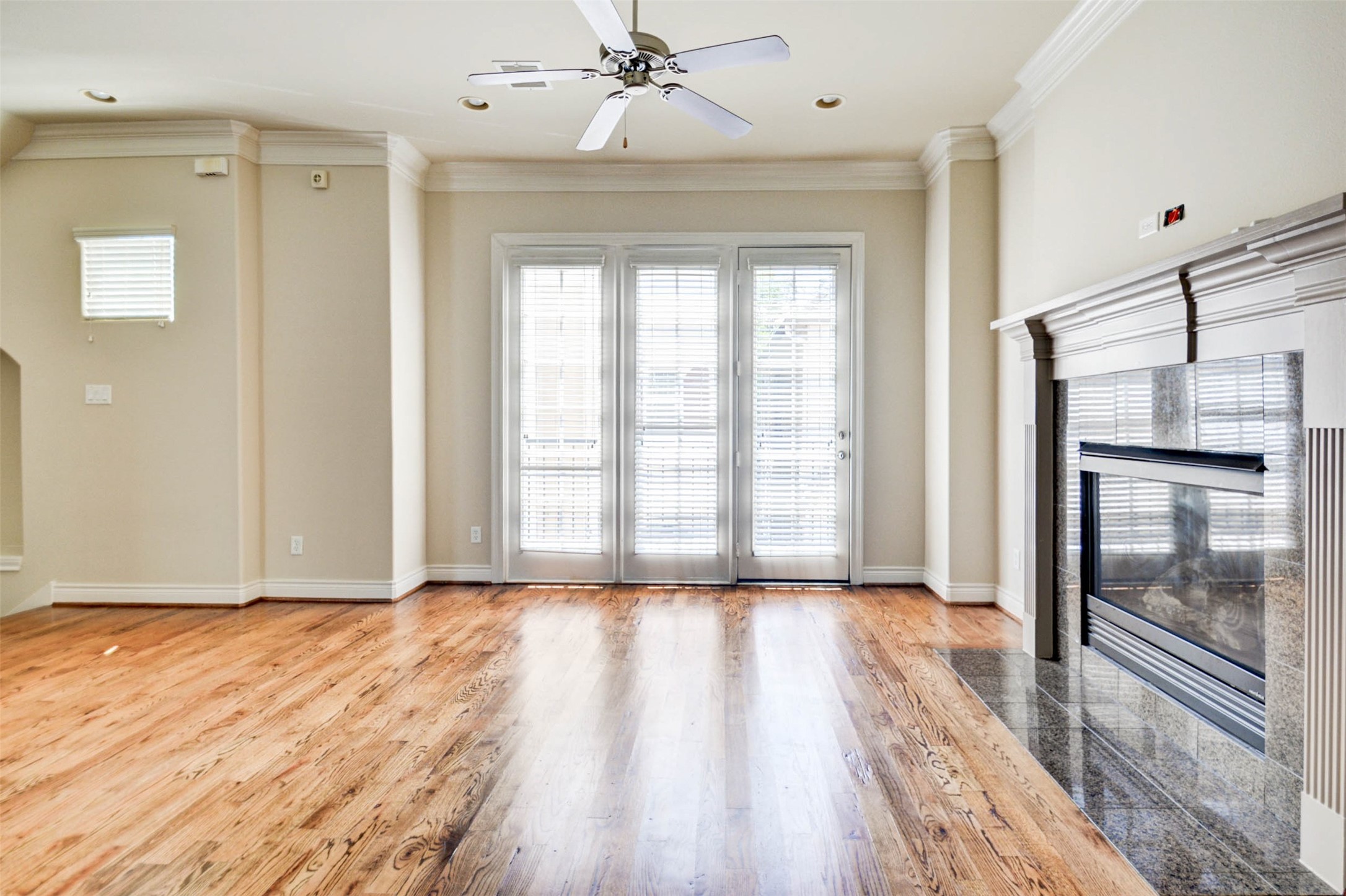 2731 Sherwin Street, Houston, TX 77007