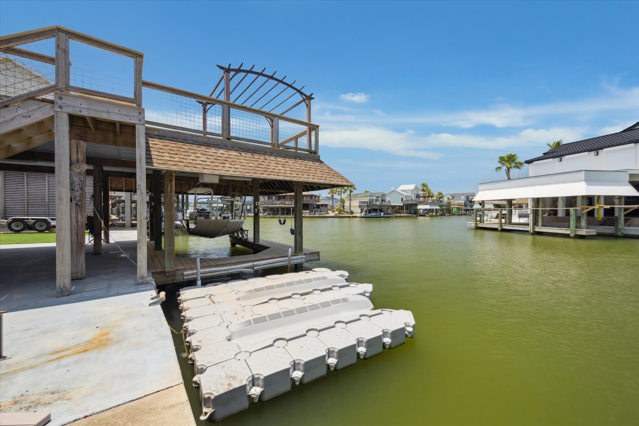 219 Bora Bora Drive, Tiki Island, TX 77554