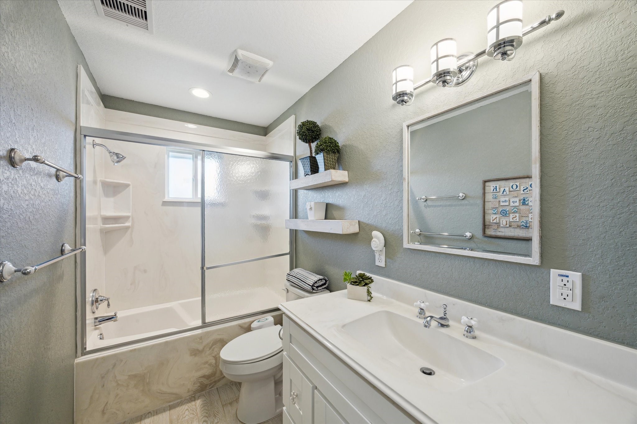 219 Bora Bora Drive, Tiki Island, TX 77554