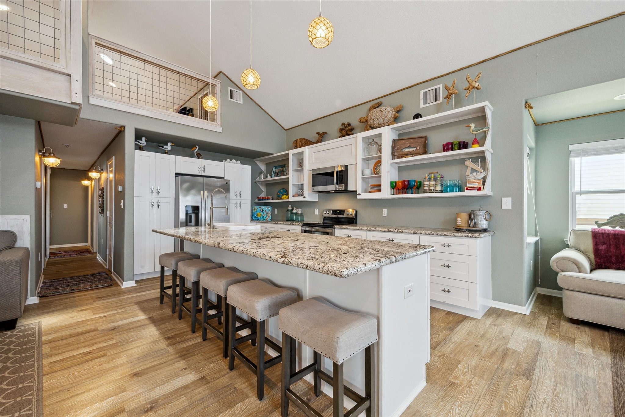 219 Bora Bora Drive, Tiki Island, TX 77554