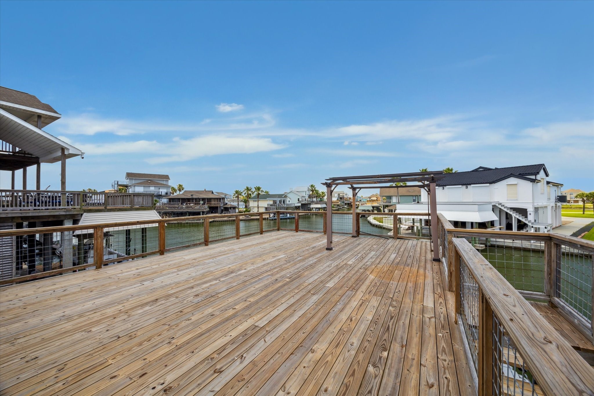 219 Bora Bora Drive, Tiki Island, TX 77554