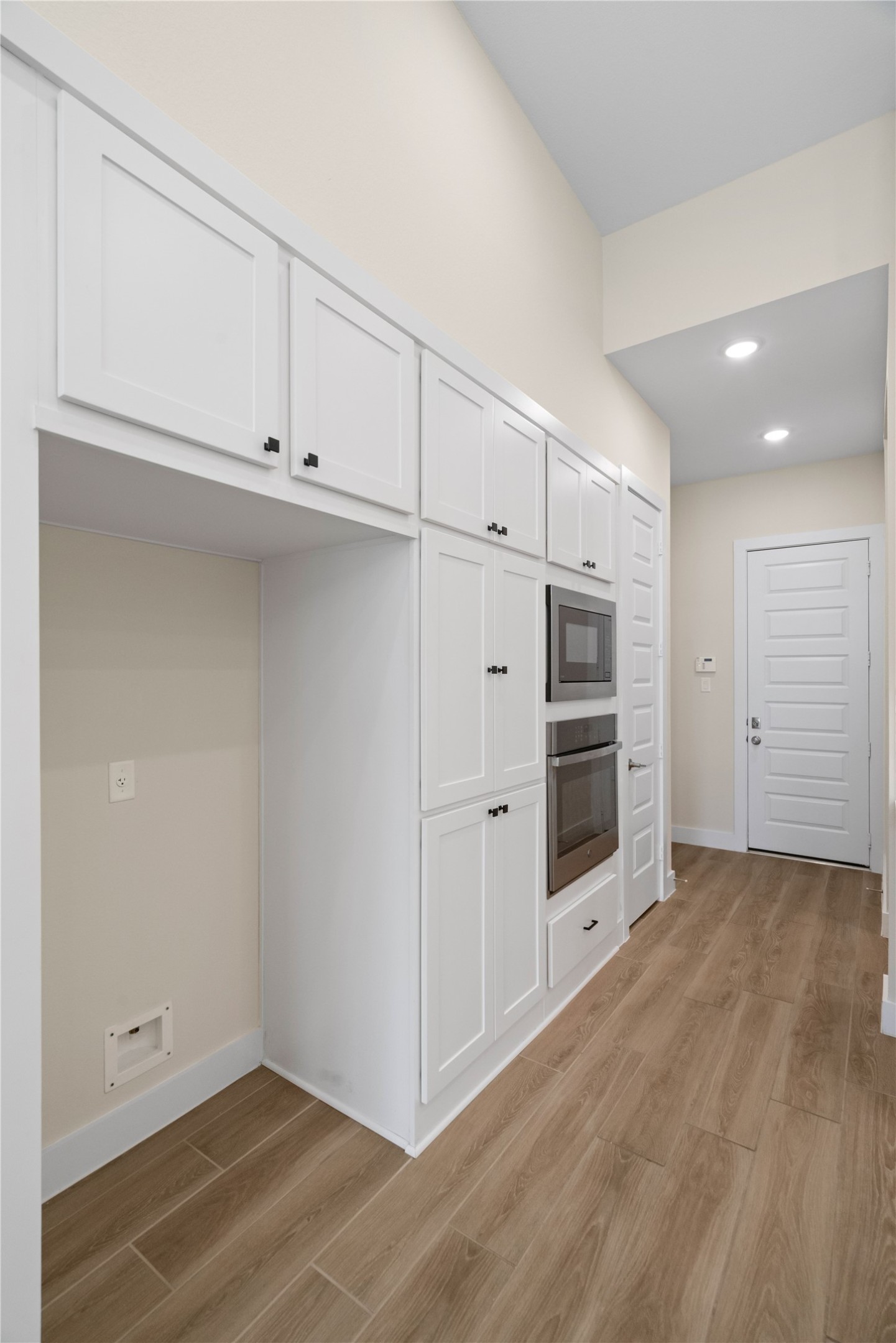 28058 Willow Glen Drive, Spring, TX 77386