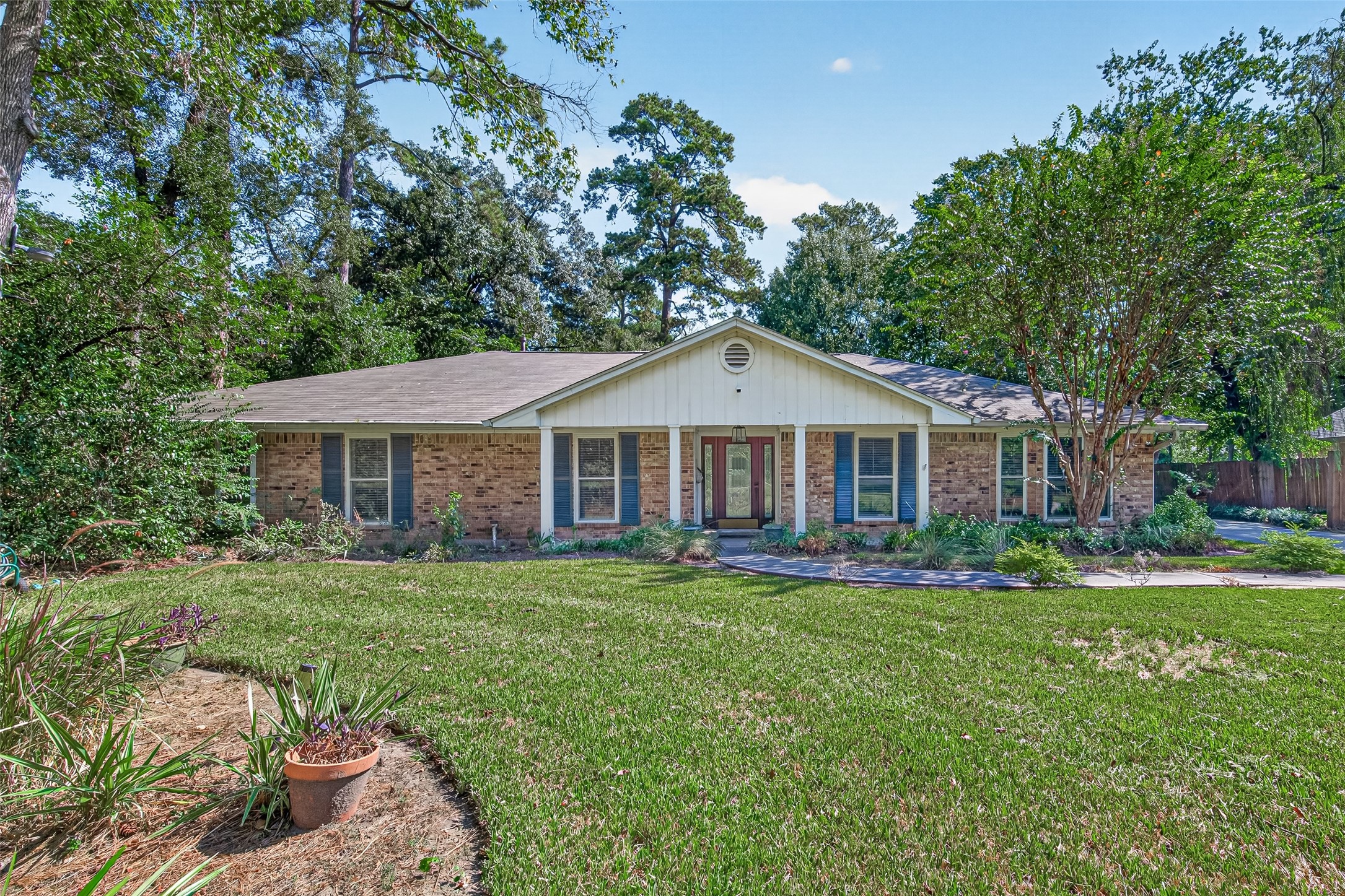 16814 Creeksouth Road, Houston, TX 77068