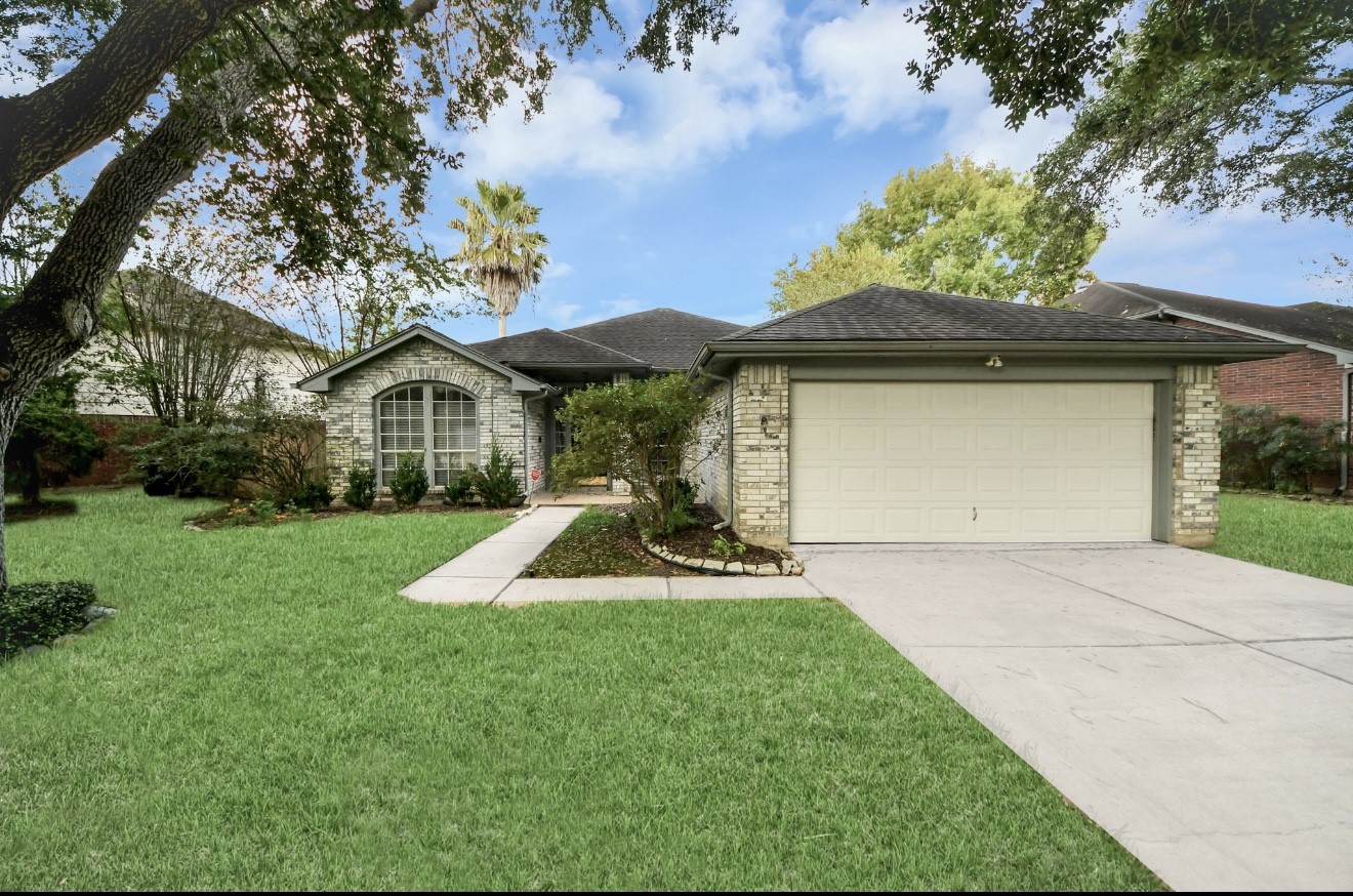223 W New Meadows Drive, Sugar Land, TX 77479 223 W New Meadows Drive, Sugar Land, TX 77479