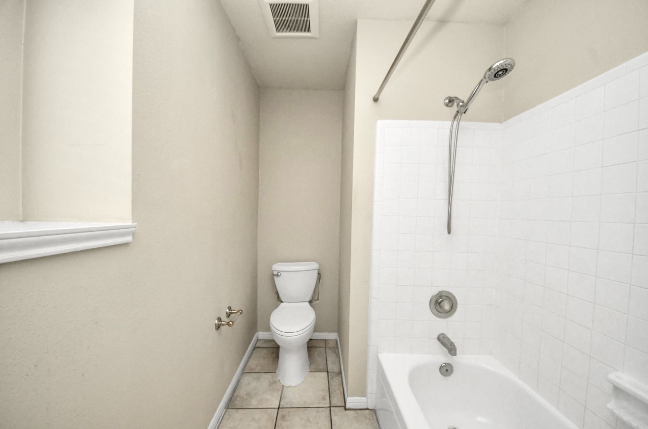 223 W New Meadows Drive, Sugar Land, TX 77479