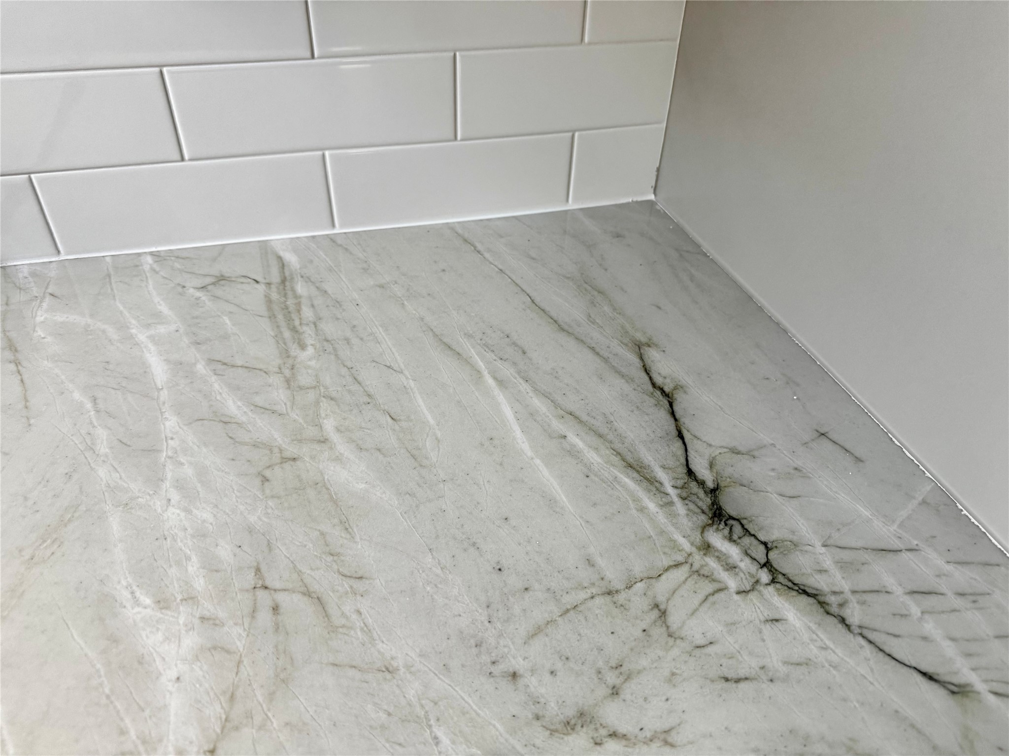 Beautiful finishes throughout.