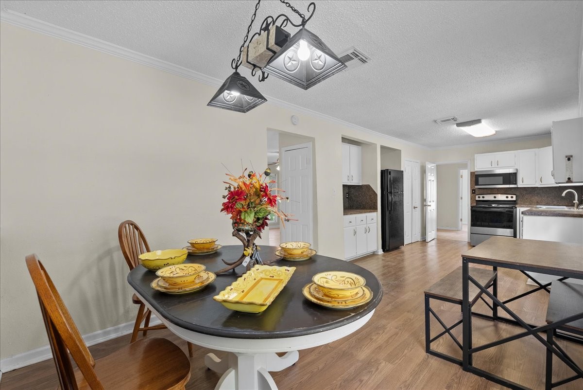 6119 Highland Road, Santa Fe, TX 77517