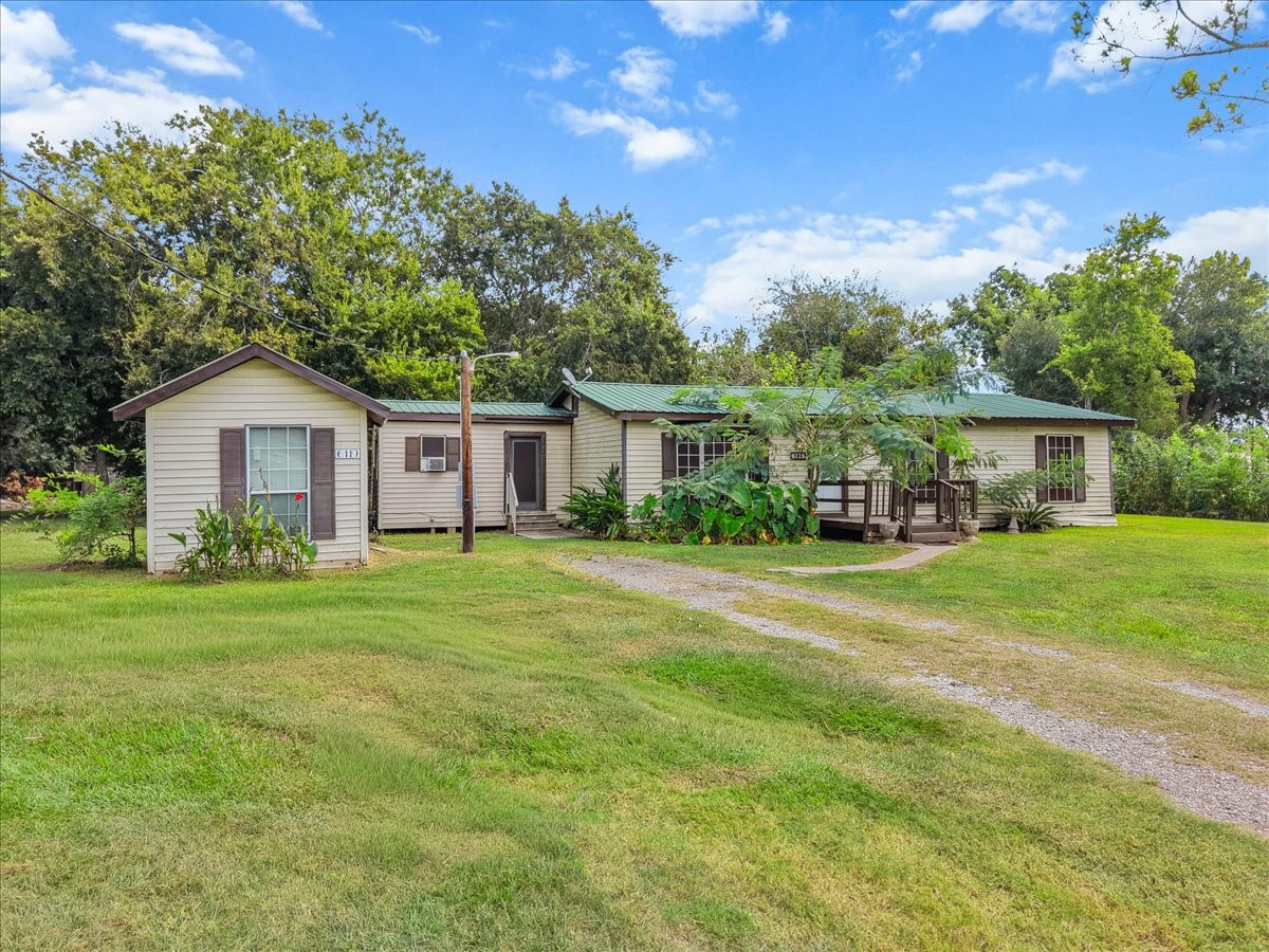 6119 Highland Road, Santa Fe, TX 77517