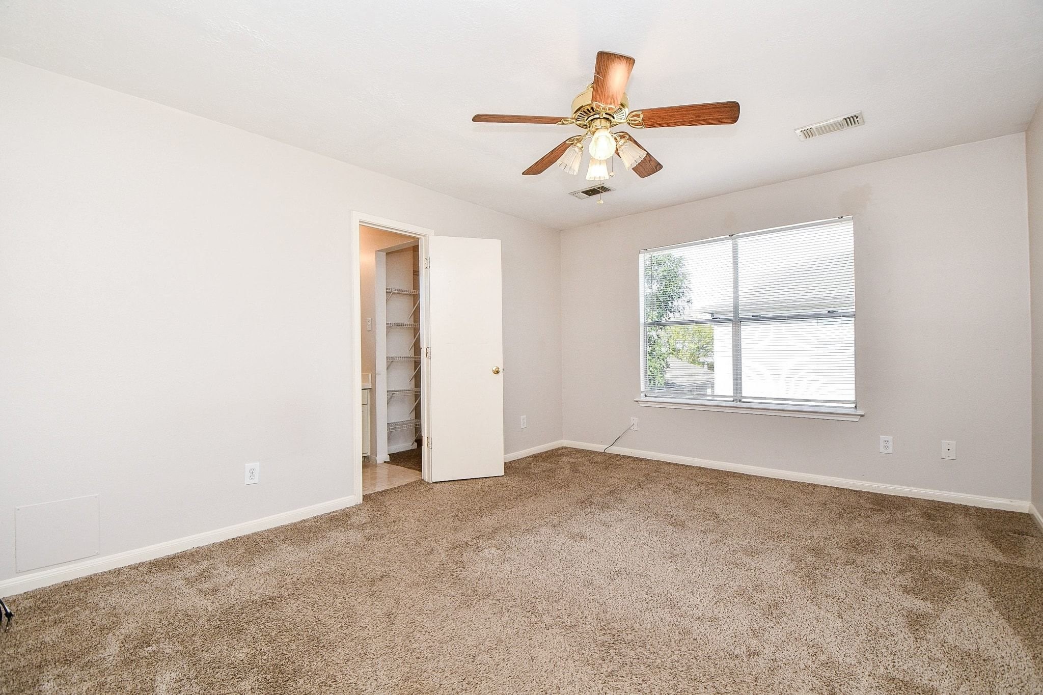 11811 Fossil Rock Lane, Houston, TX 77034