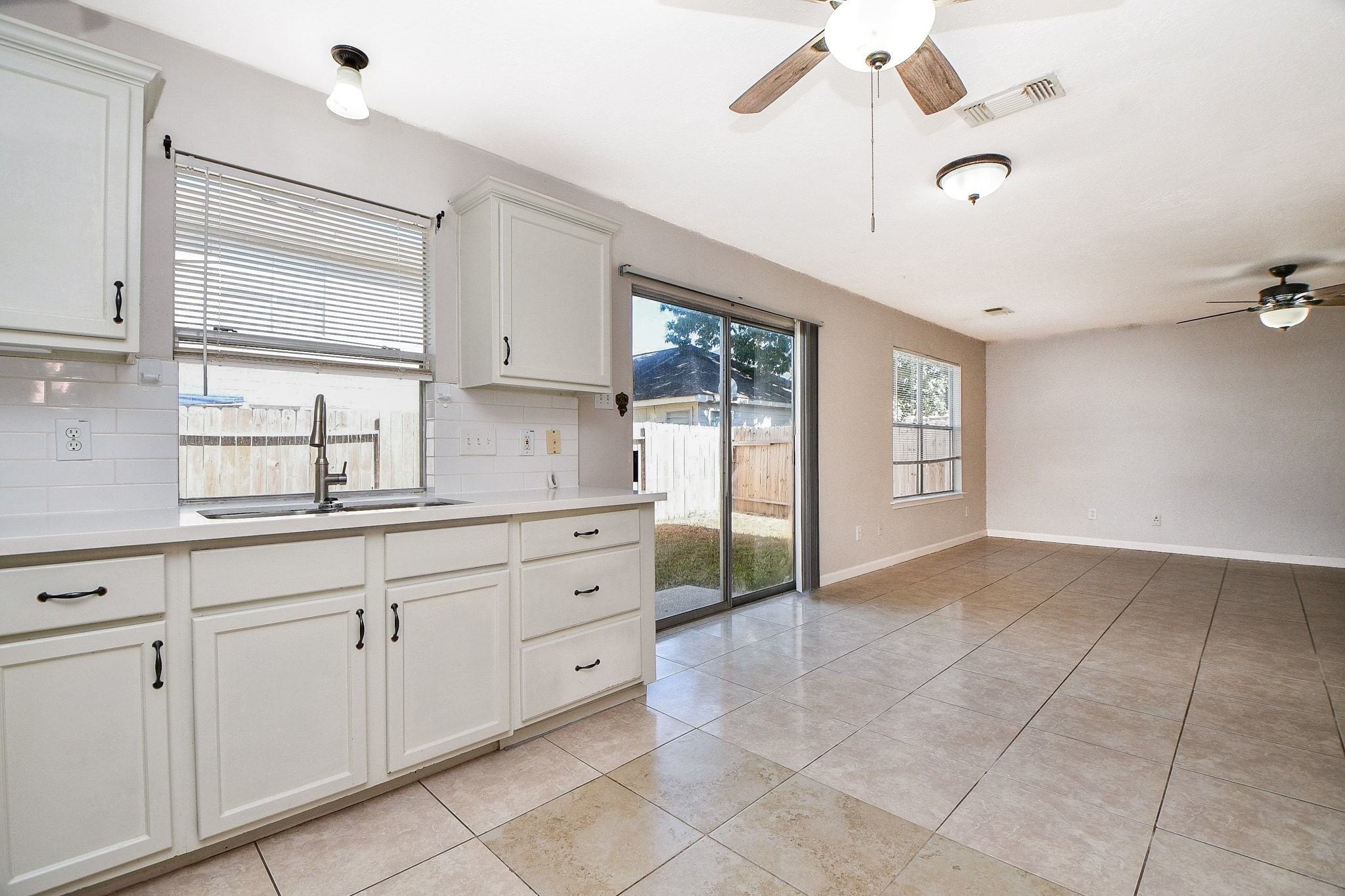 11811 Fossil Rock Lane, Houston, TX 77034