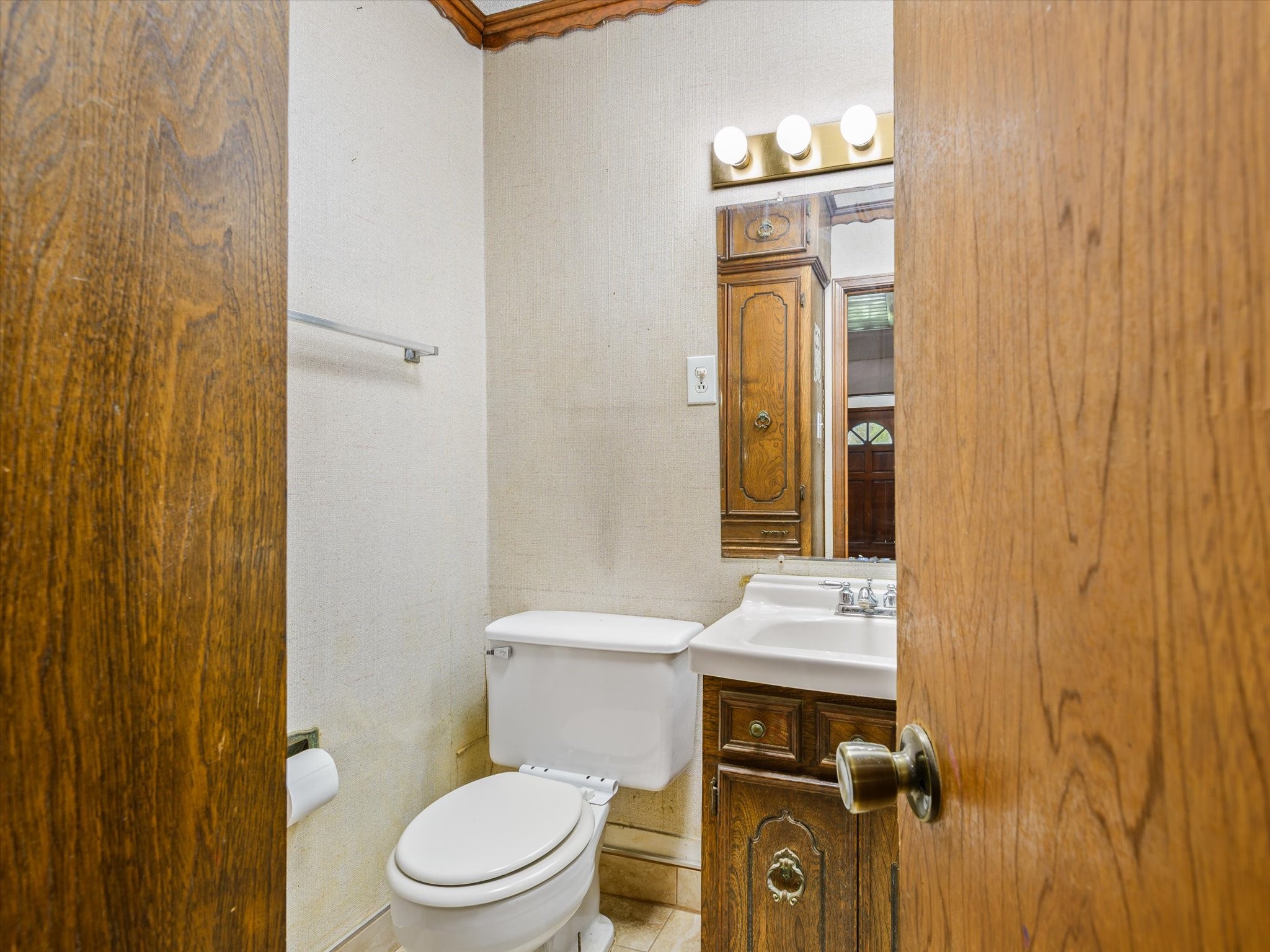 Primary bedroom