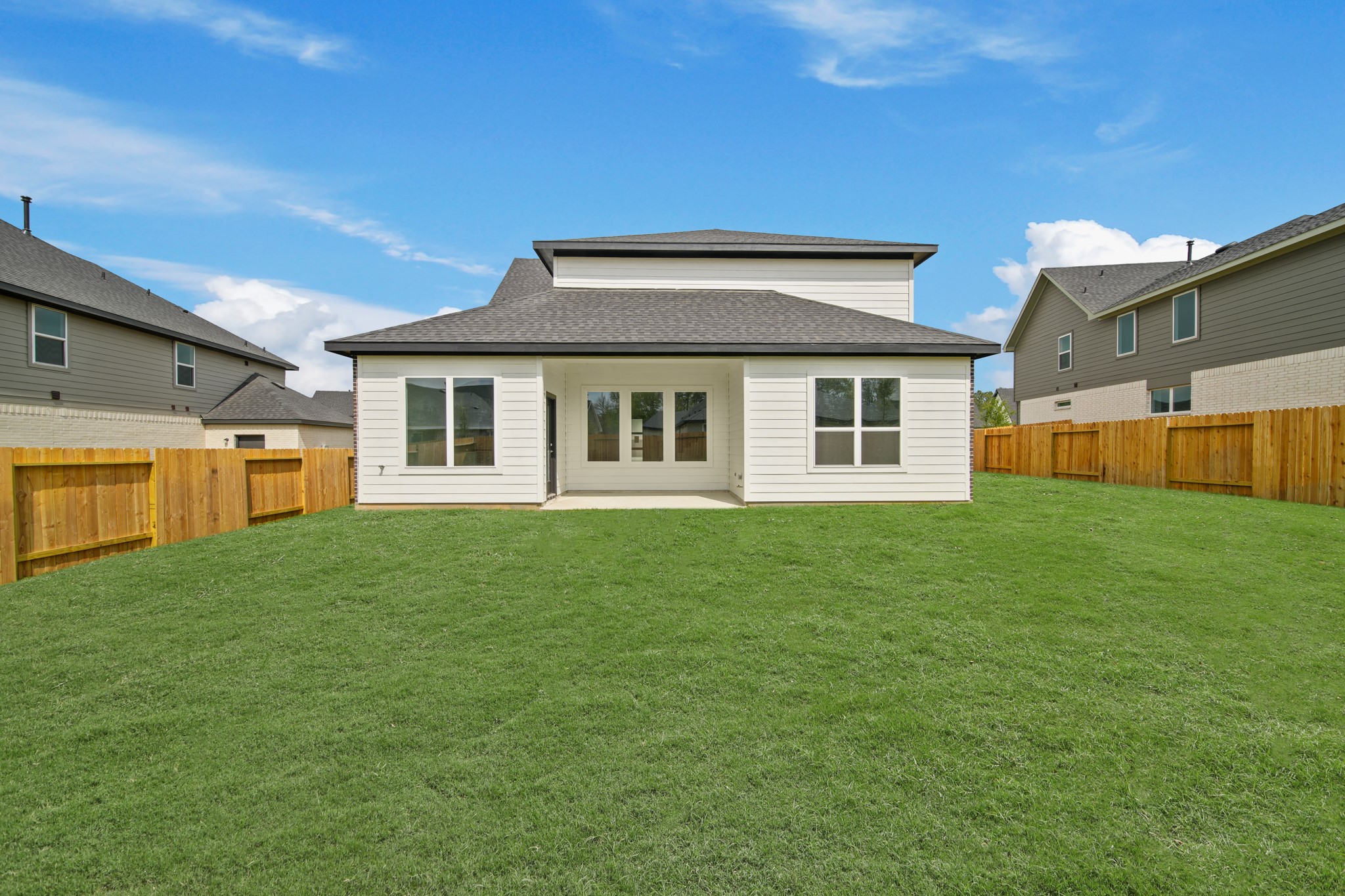 4526 Iguaza Falls Drive, Conroe, TX 77303
